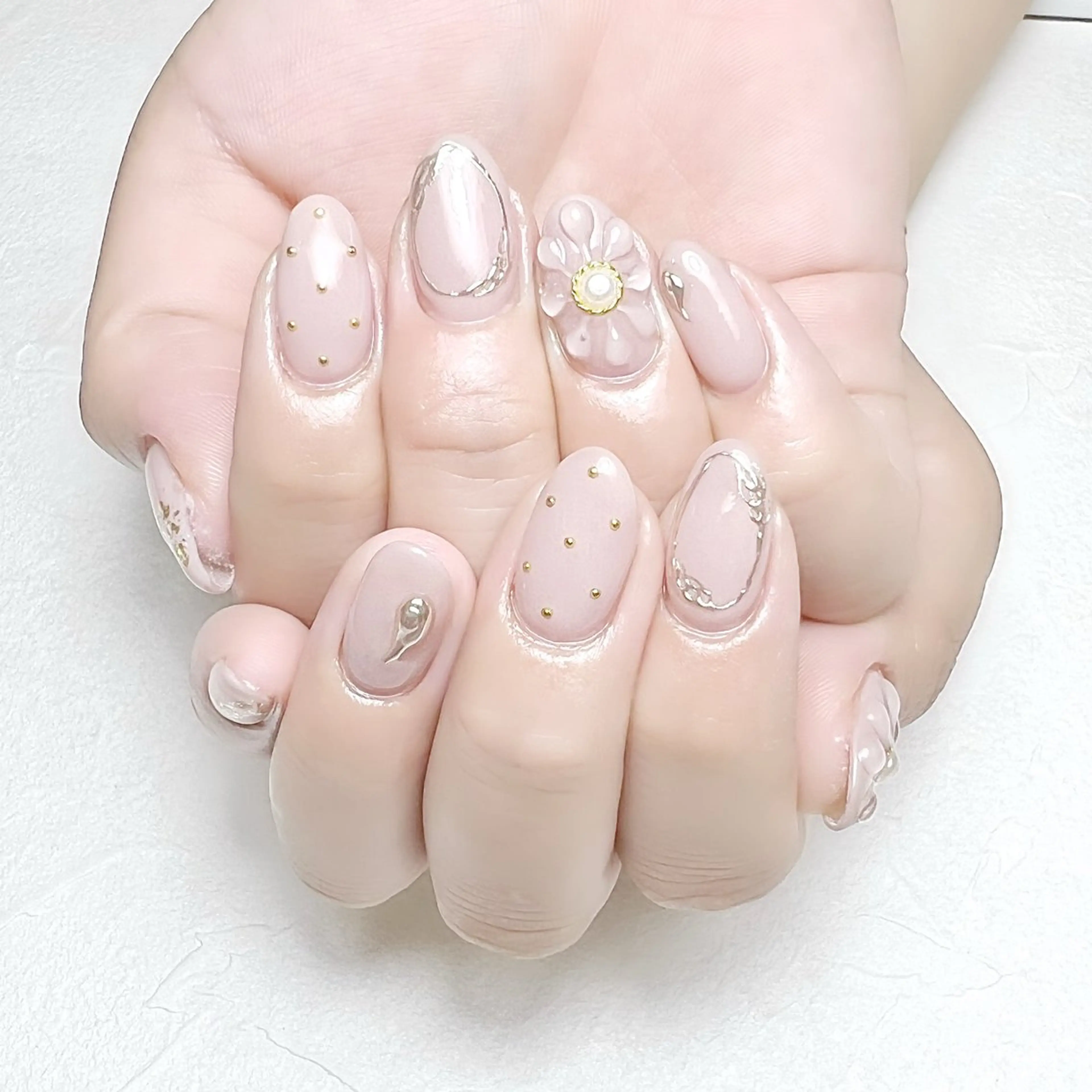 ネイル フラワーネイル ラメ(グリッター) ミラーネイル ぷっくりネイル ワンホンネイル rouse nail RISATOのネイルデザイン