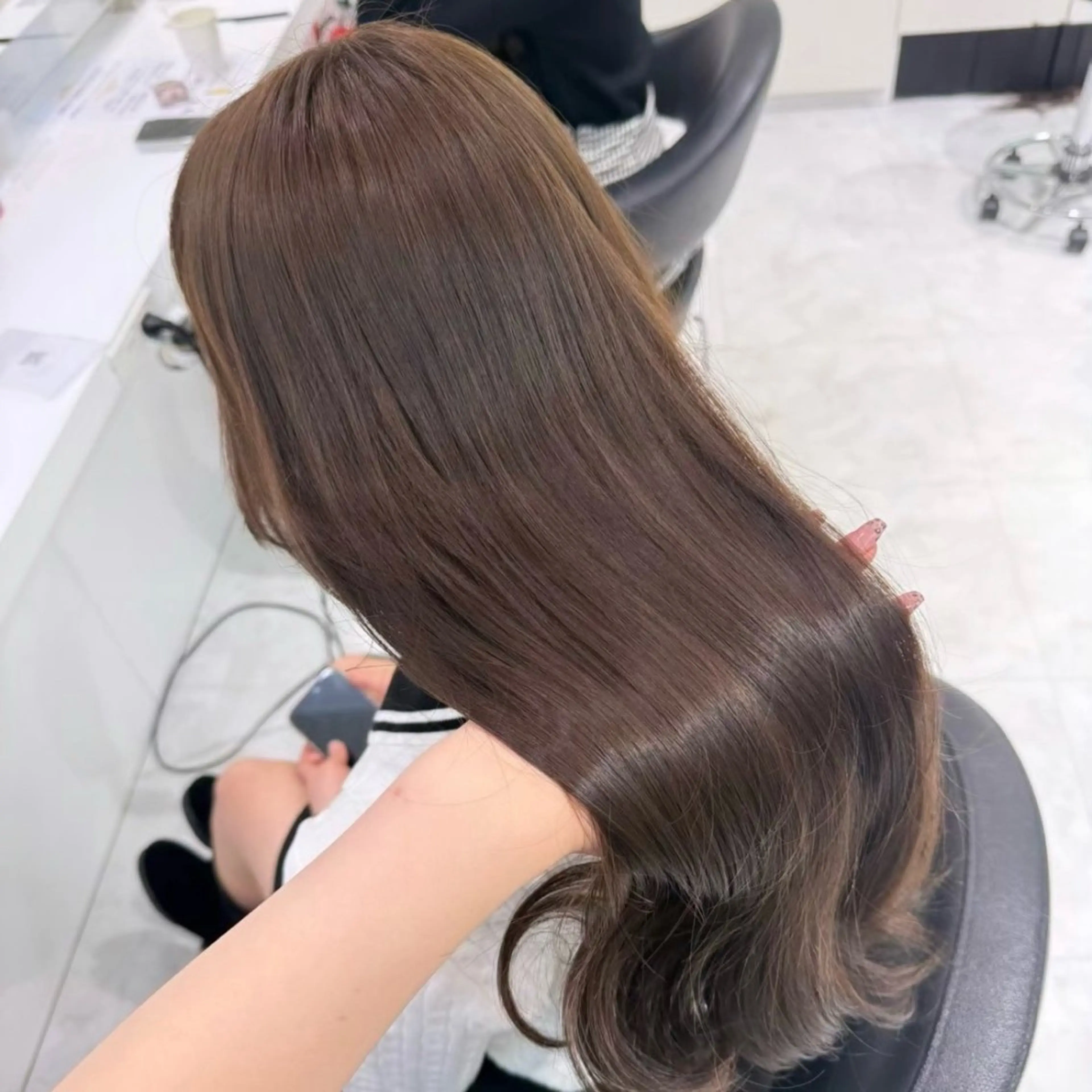 カラー 🤍ブリーチなし ブラウンhimi🤍のヘアスタイル