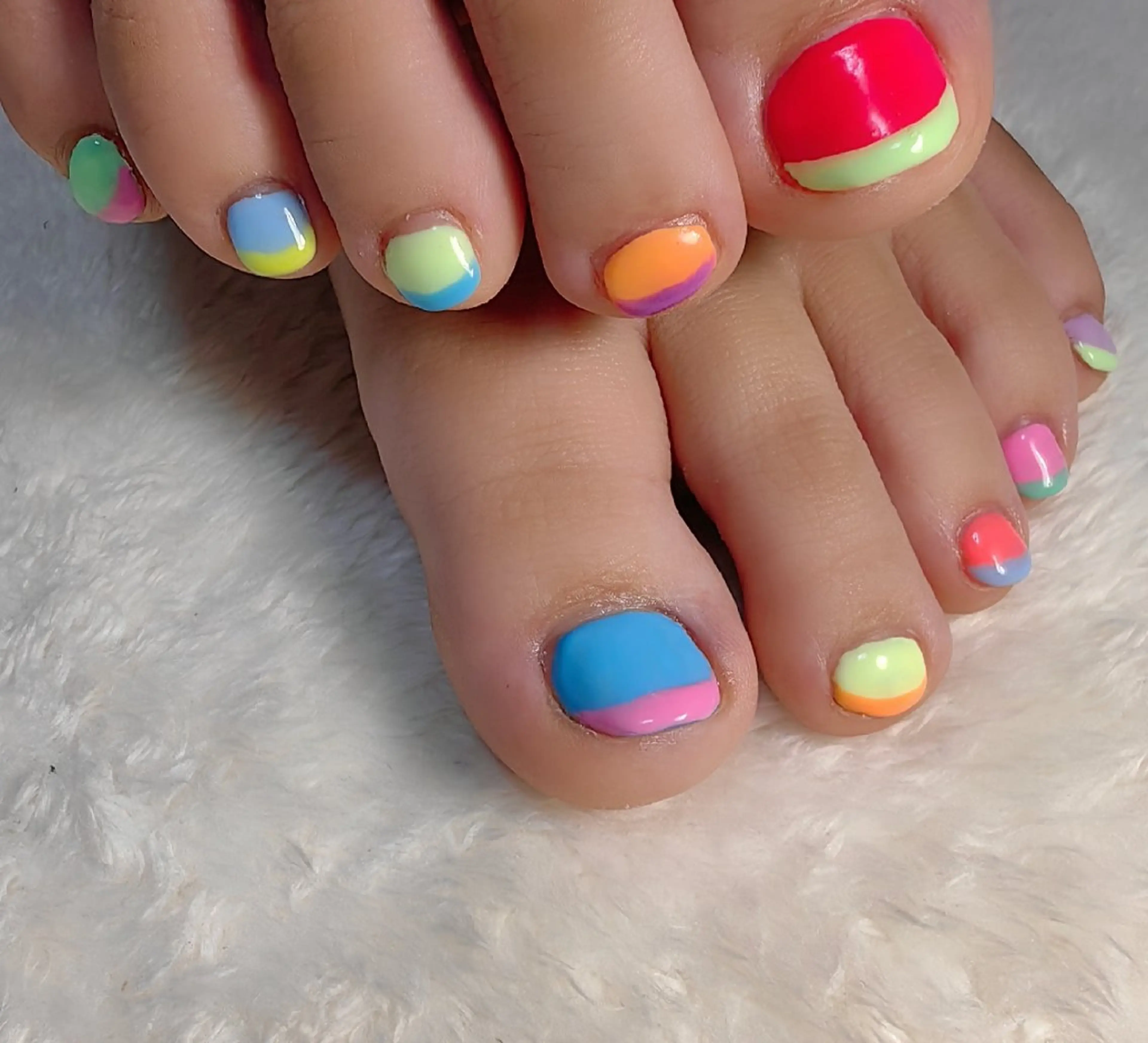 ネイル フットネイル フレンチネイル フットネイル reve あやののネイルデザイン