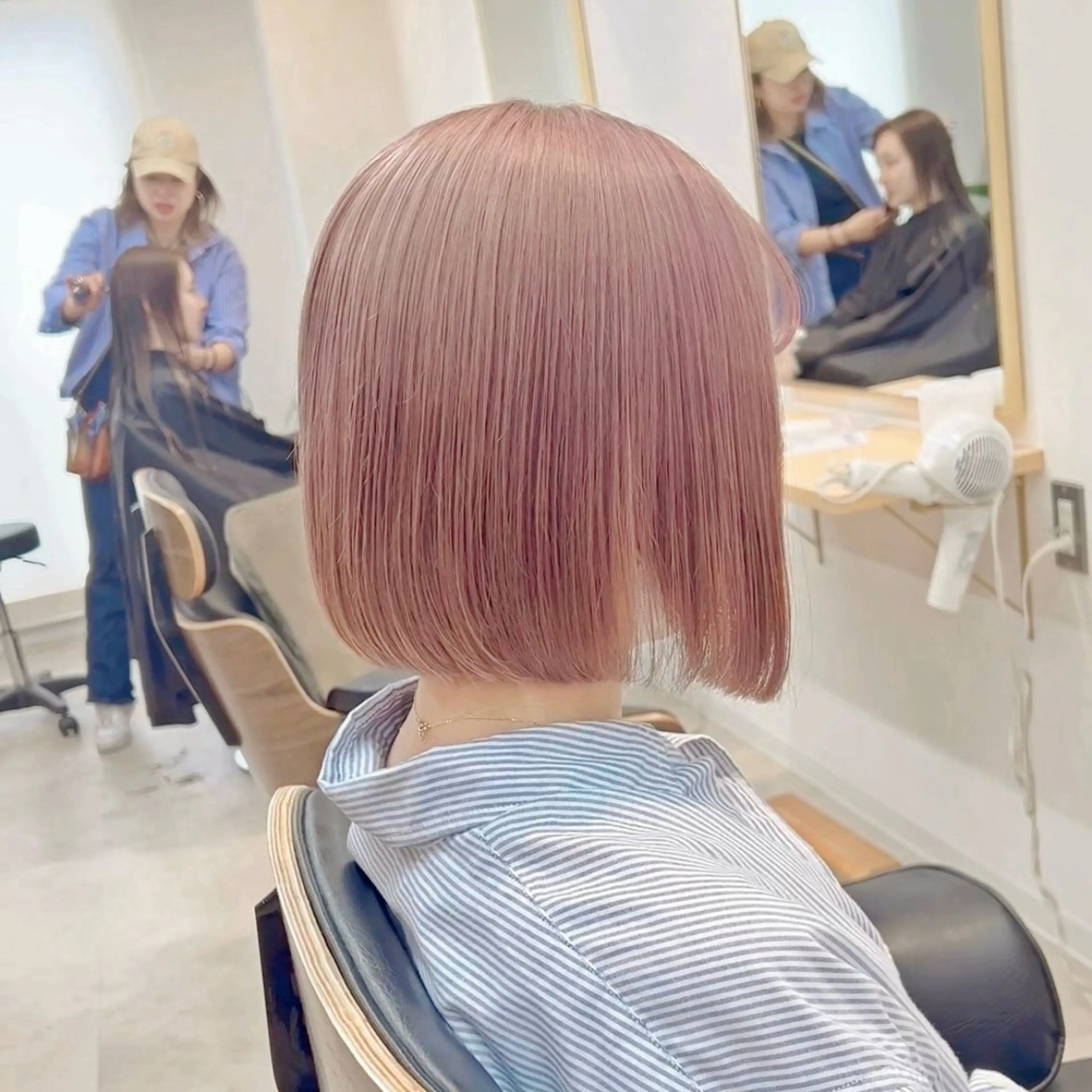 ショート カラー カット ヘアカラー トリートメント ボブ/韓国ボブ/ブリ ーチ/鈴木康平のヘアスタイル