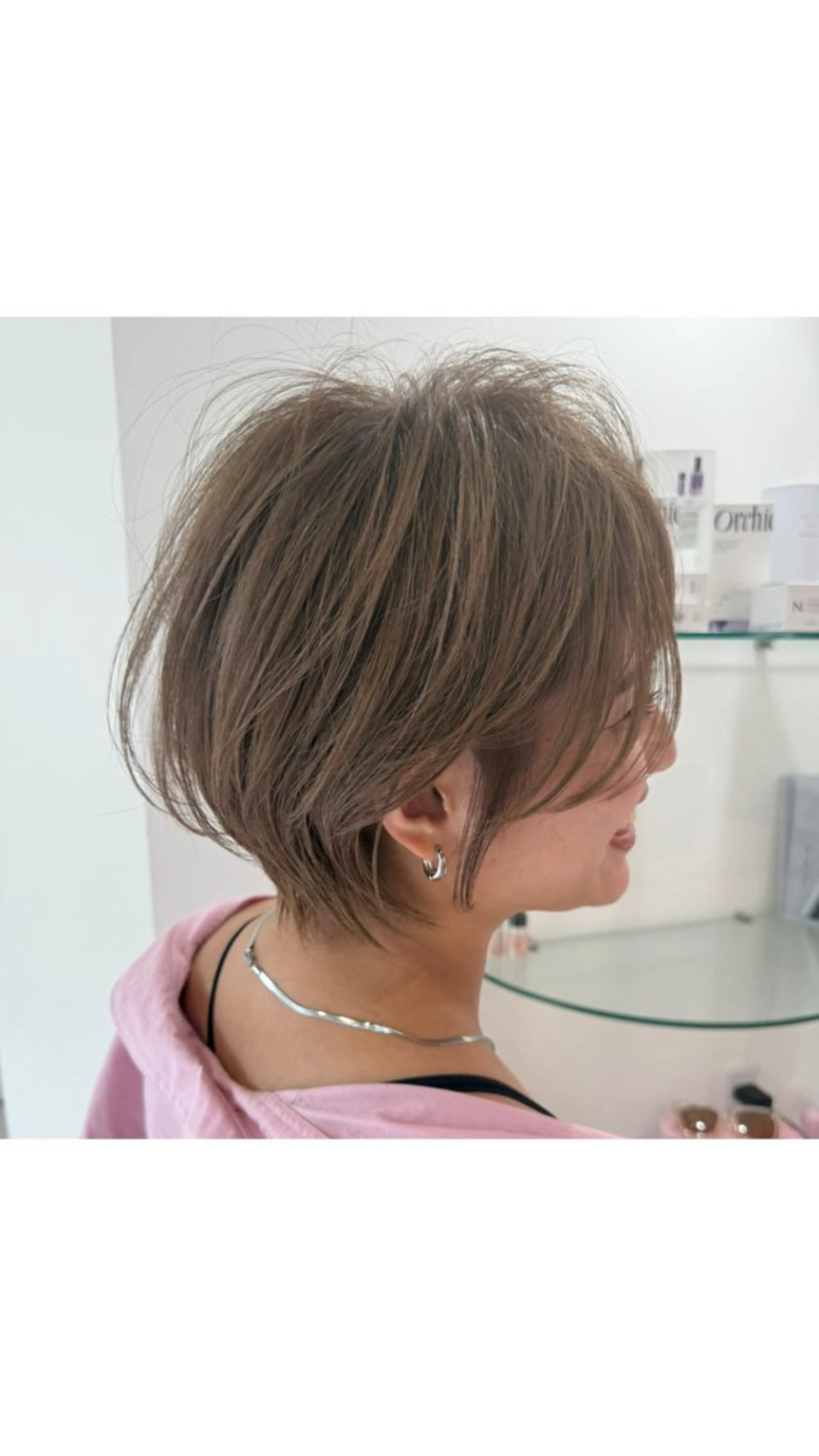 ショート カラー ベージュカラー ショートヘア 小顔カット 🌟TOSHI/透明 感カラー/ショートのヘアスタイル