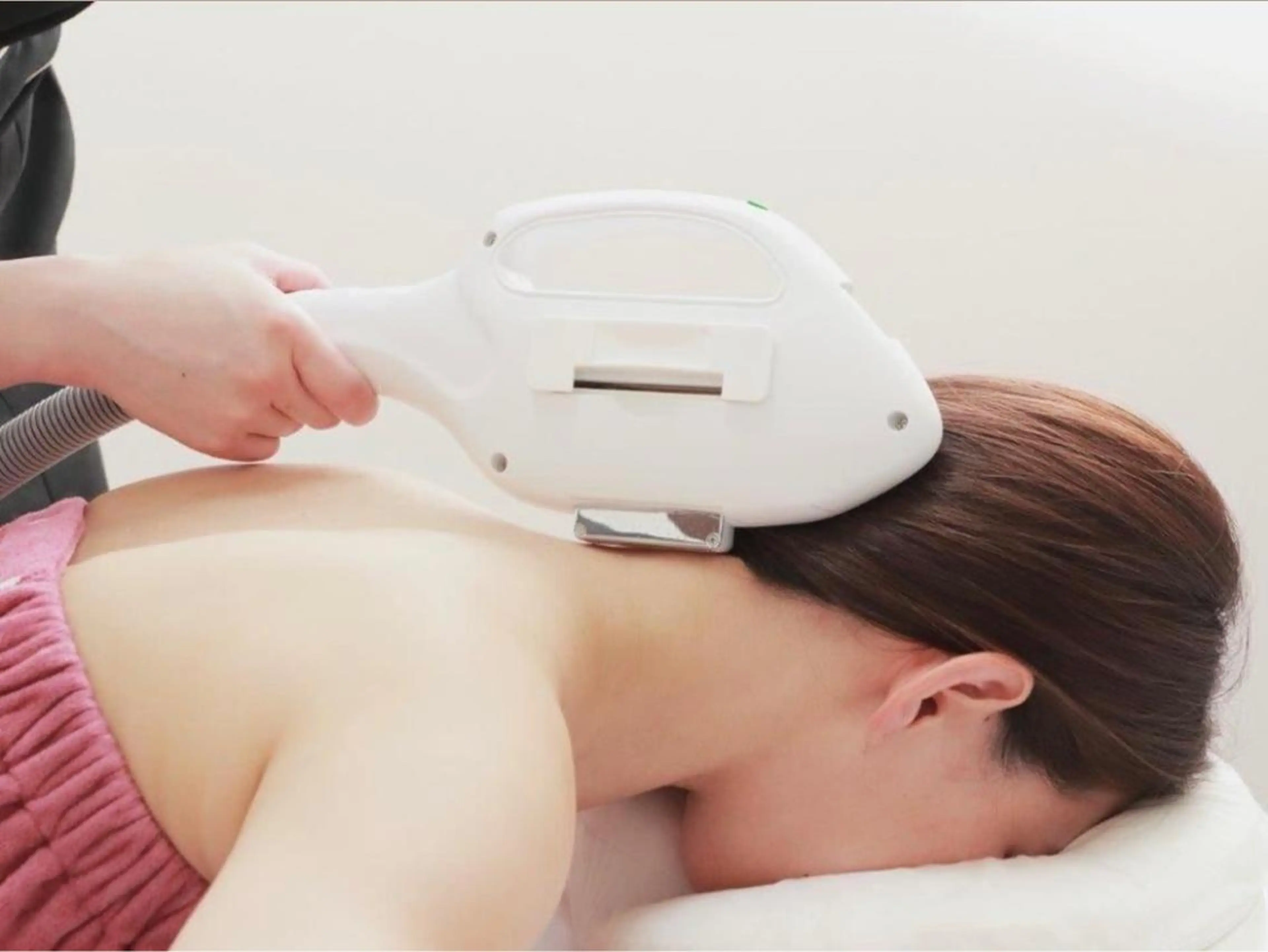 【コラーゲン全身美肌脱毛】最新THR方式✨全身+＜顔orVIO>1回¥9500円　メンズも歓迎の写真