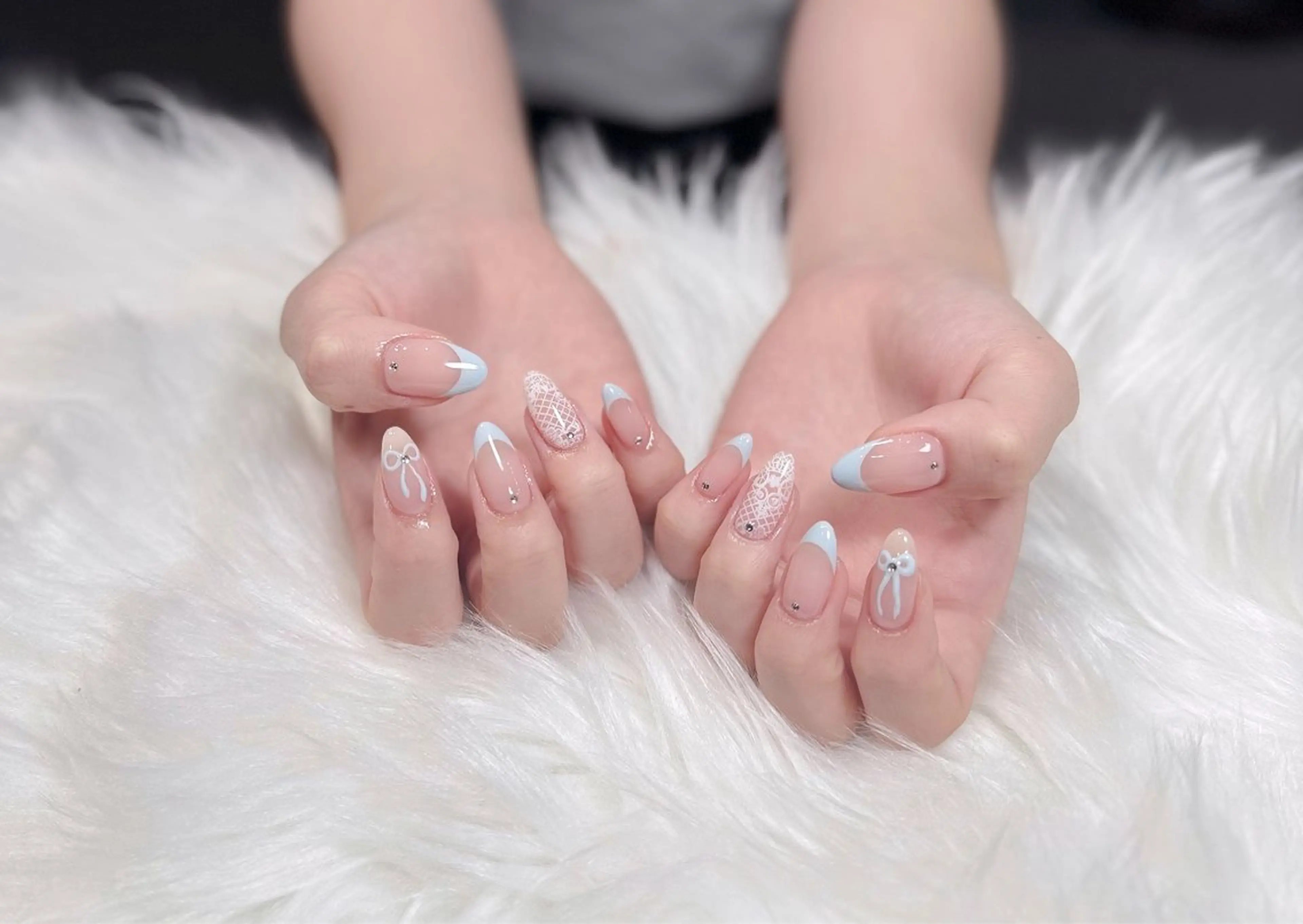 ネイル オーロラネイル チークネイル フットネイル フレンチネイル ジェルネイル ハンドネイル Nichi Nailsのネイルデザイン