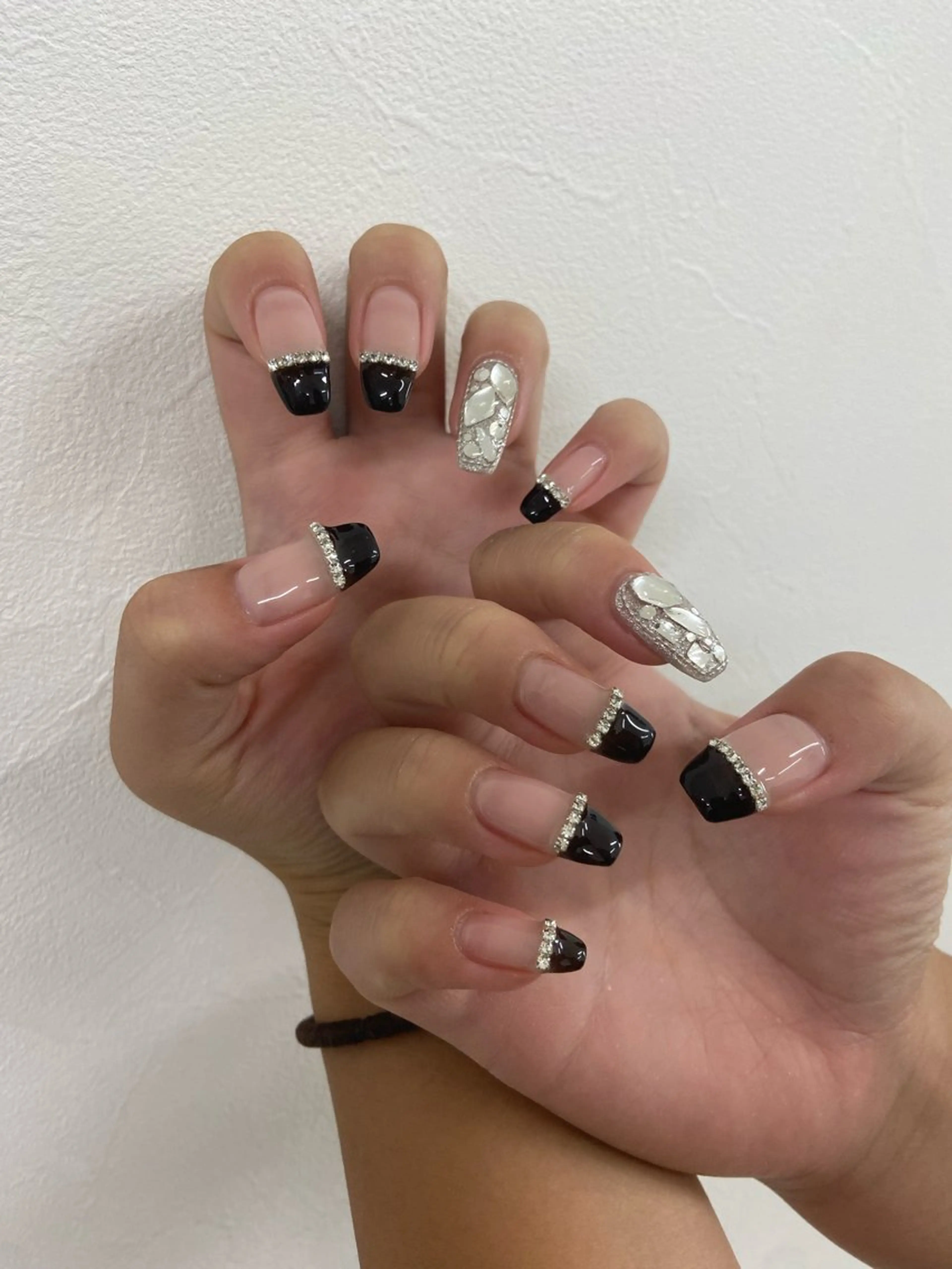 ネイル ハンドネイル HIKARI 4uまつ毛ネイルのネイルデザイン