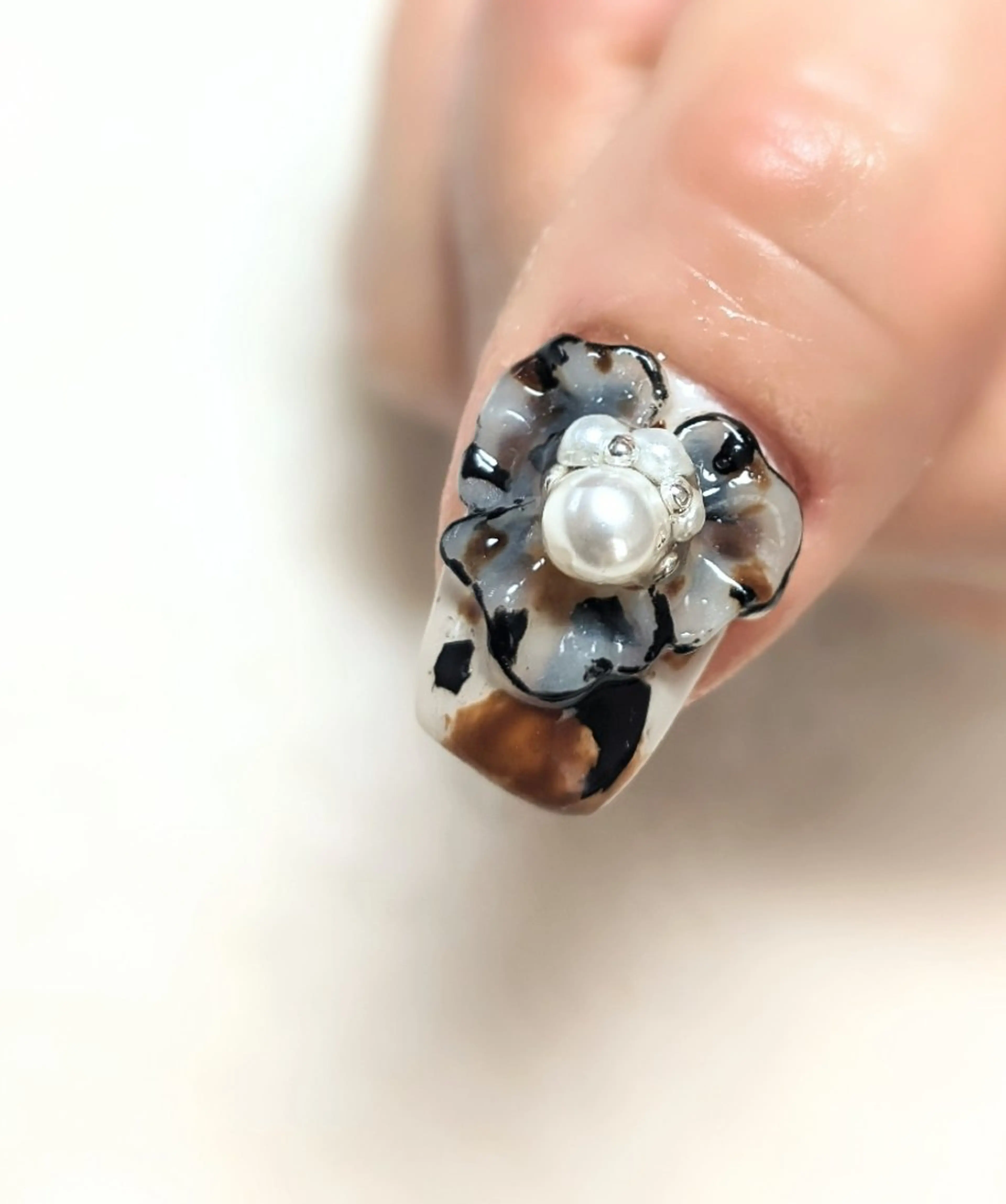 ネイル フラワーネイル Pureru✨ 🌹yukoのネイルデザイン