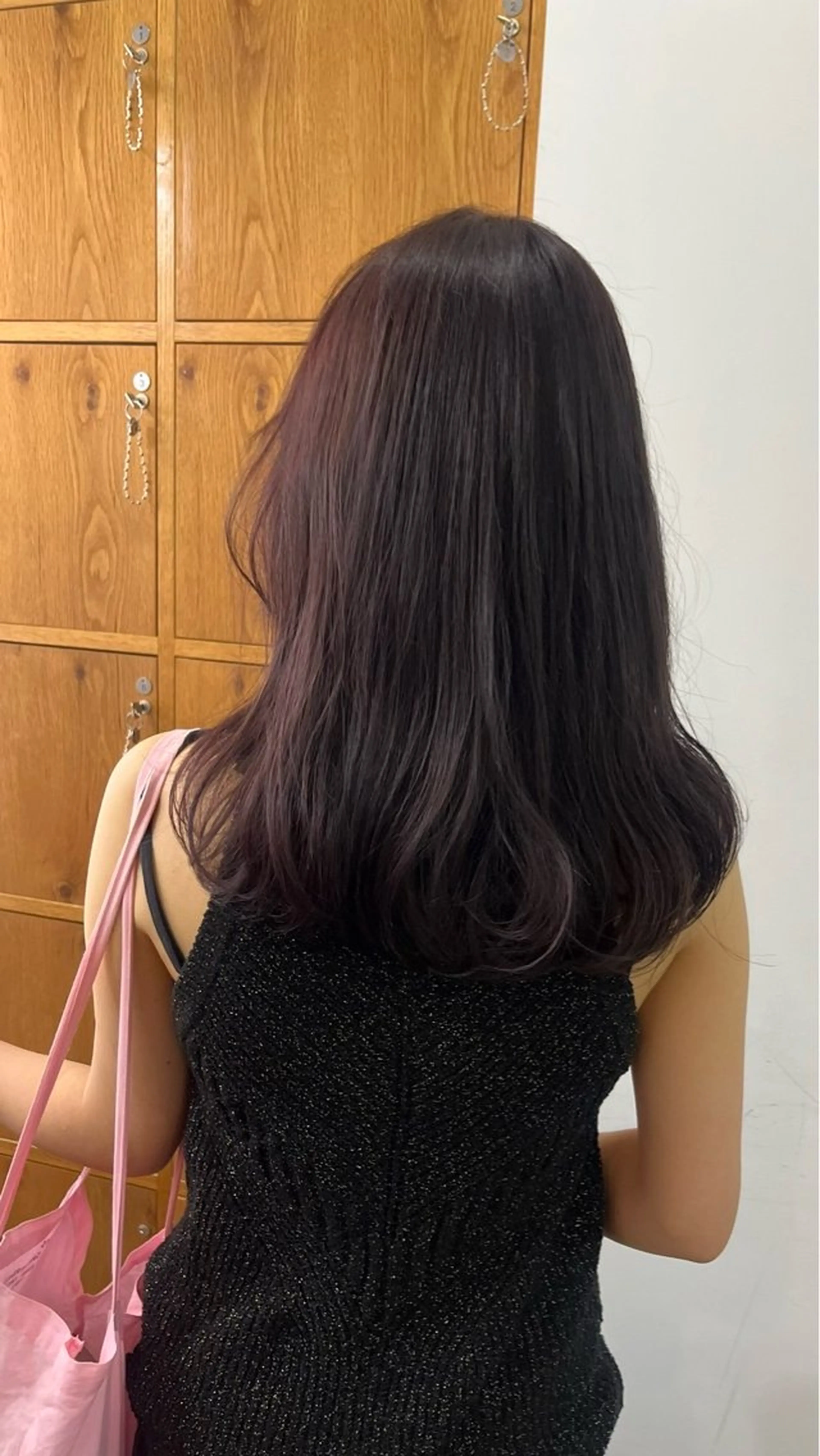 カラー maina/透明感 ベージュ/ブラウンのヘアスタイル