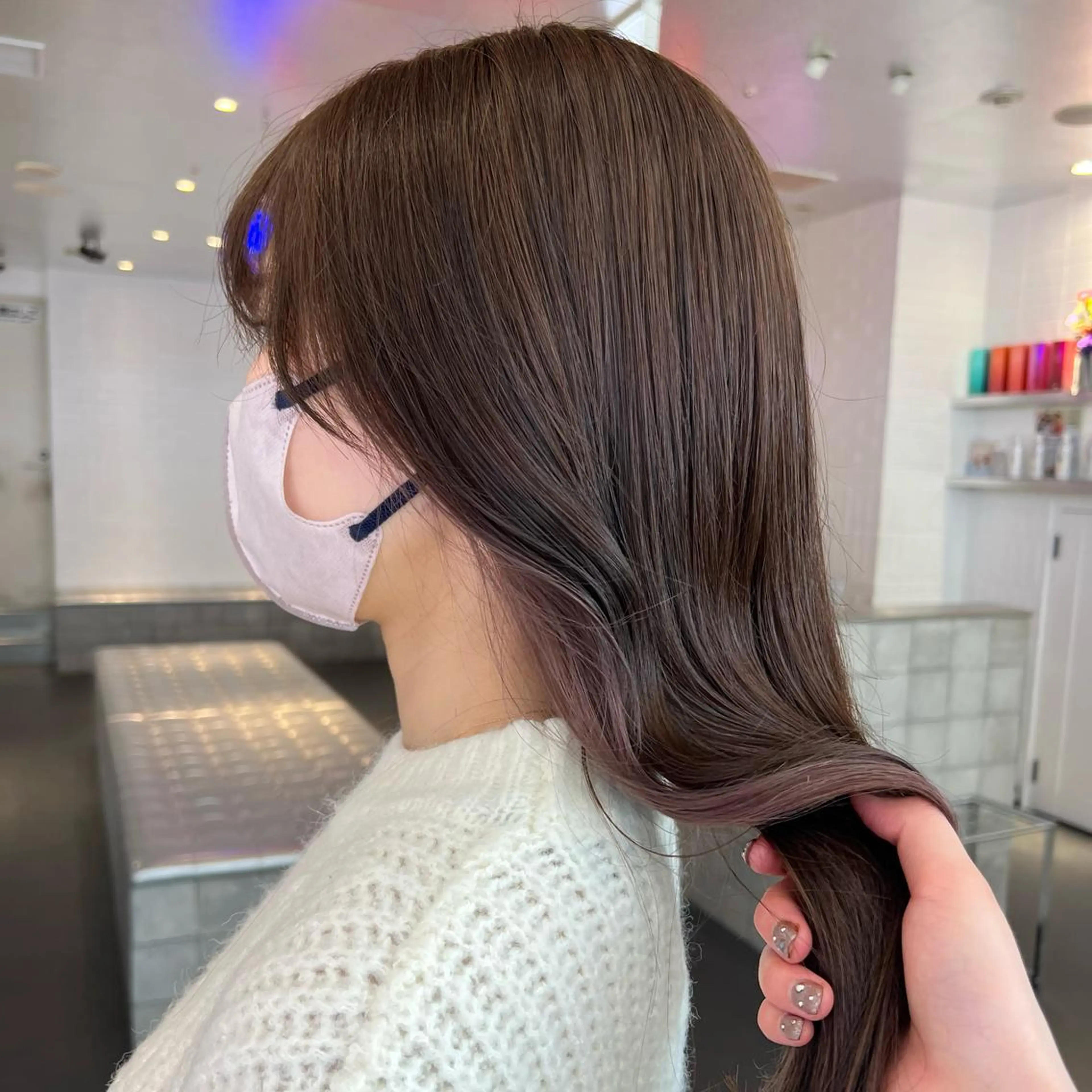 セミロング カラー ヘアカラー トリートメント 🌼動き×透明感🩵 ハイトーン/ナナのヘアスタイル