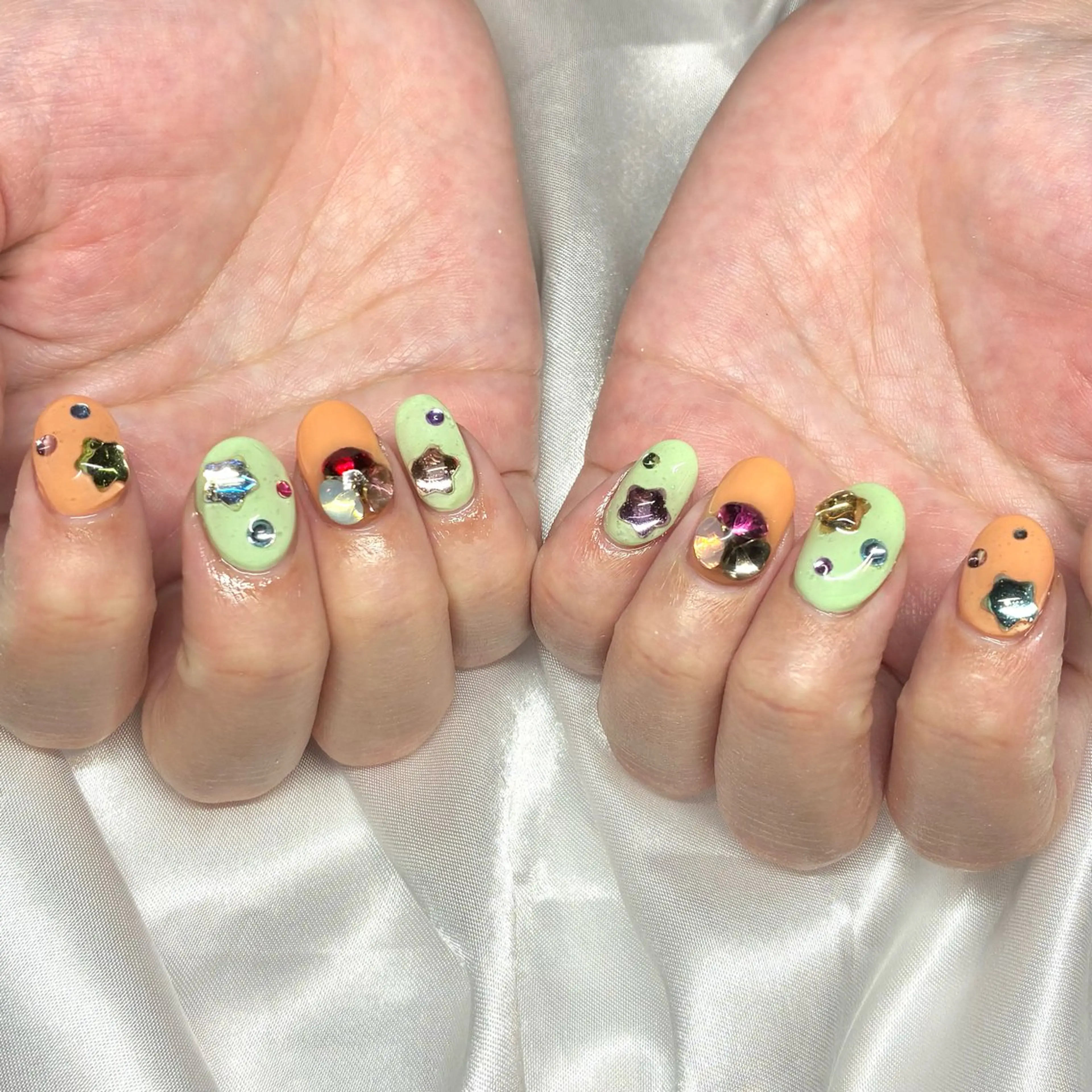 ネイル ハンドネイル Nail ヌシん家 AKANEのネイルデザイン