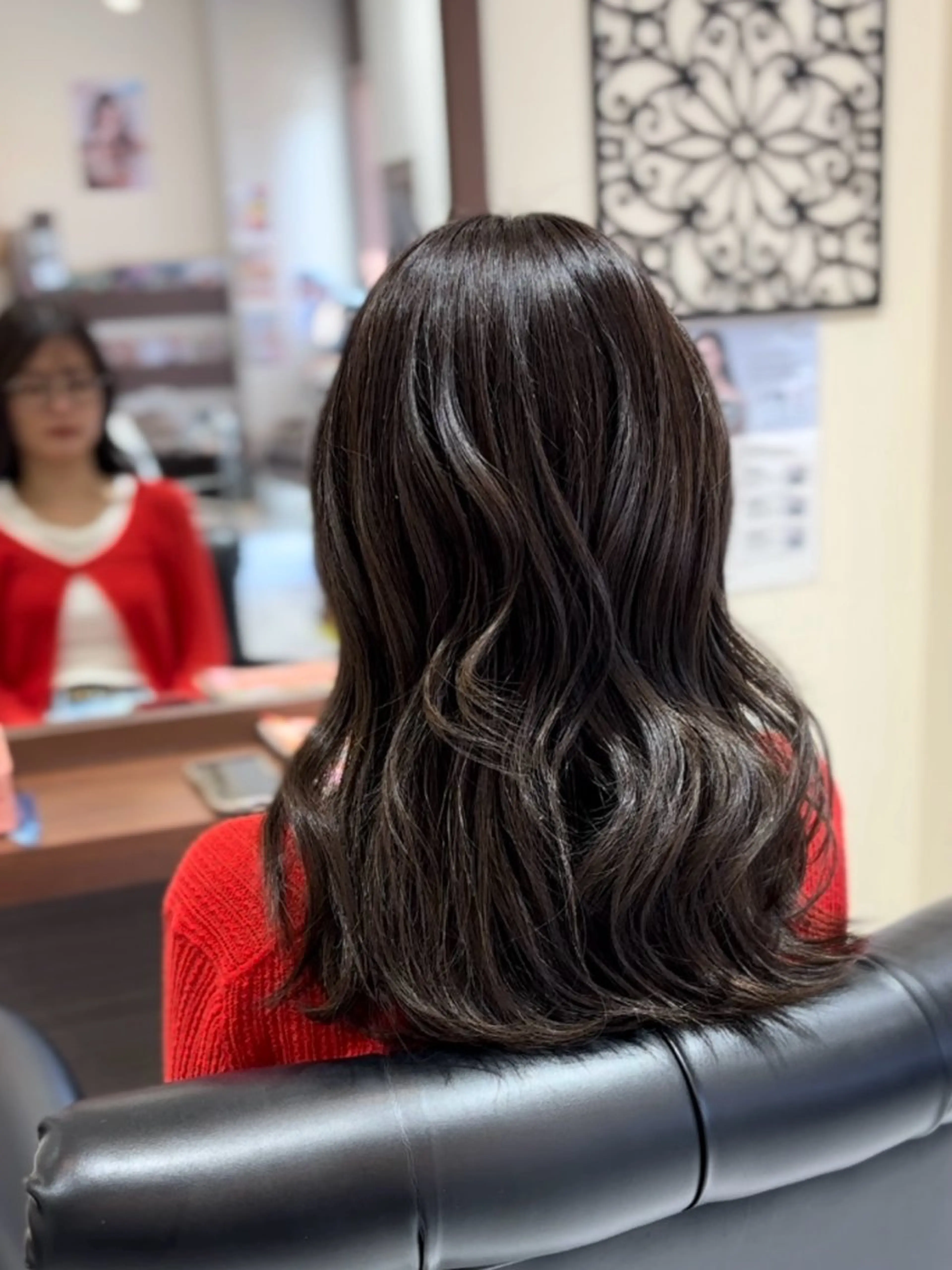 セミロング カラー アッシュ アッシュグレー アッシュグレージュ グレージュ レイヤーカット カット ヘアカラー 小野 友暉のヘアスタイル