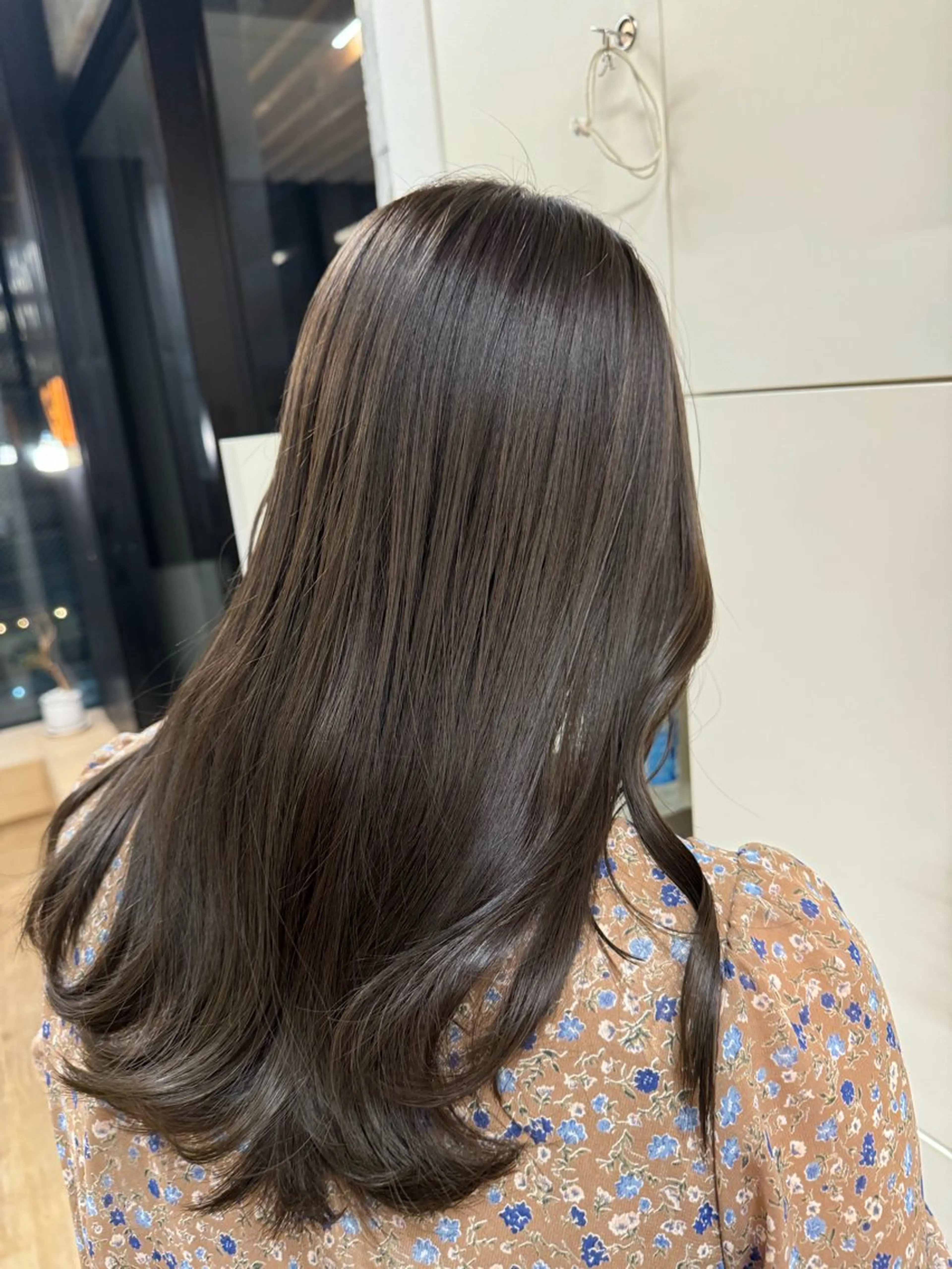 セミロング 岡本 拡夢のヘアスタイル