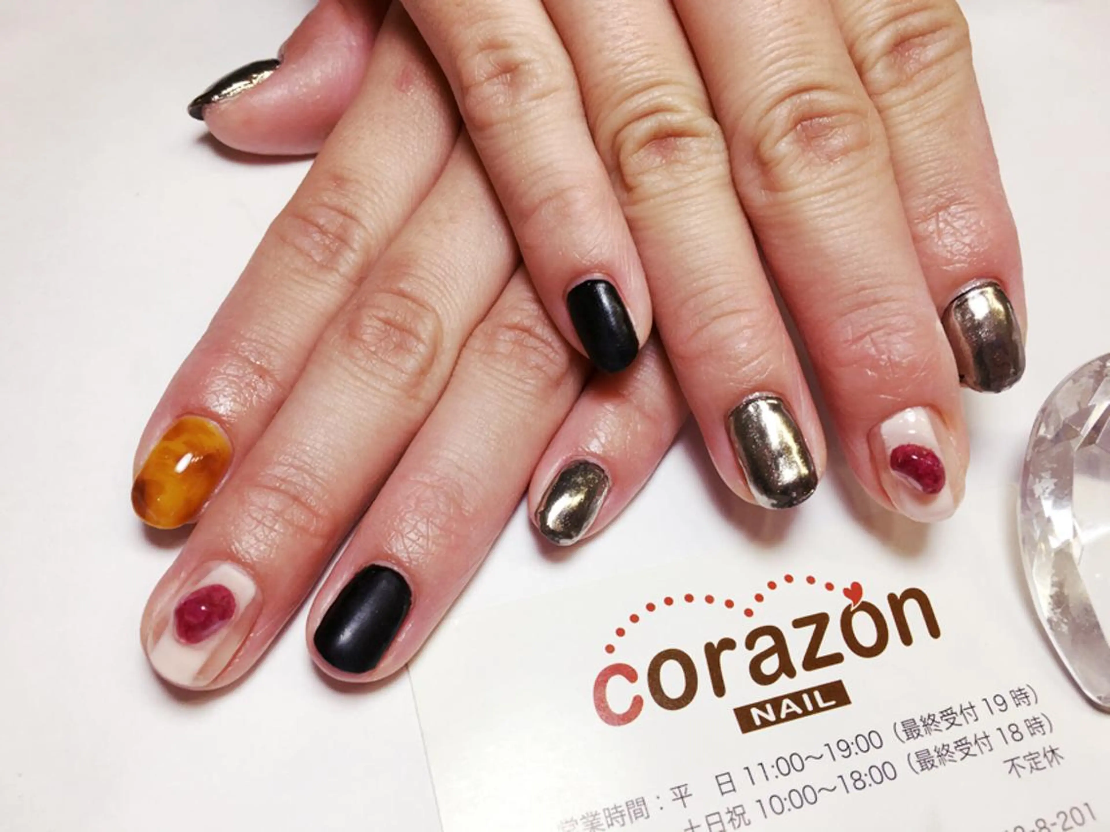 ネイル アートネイル ミラーネイル シルバー ネイリスト aicoのネイルデザイン