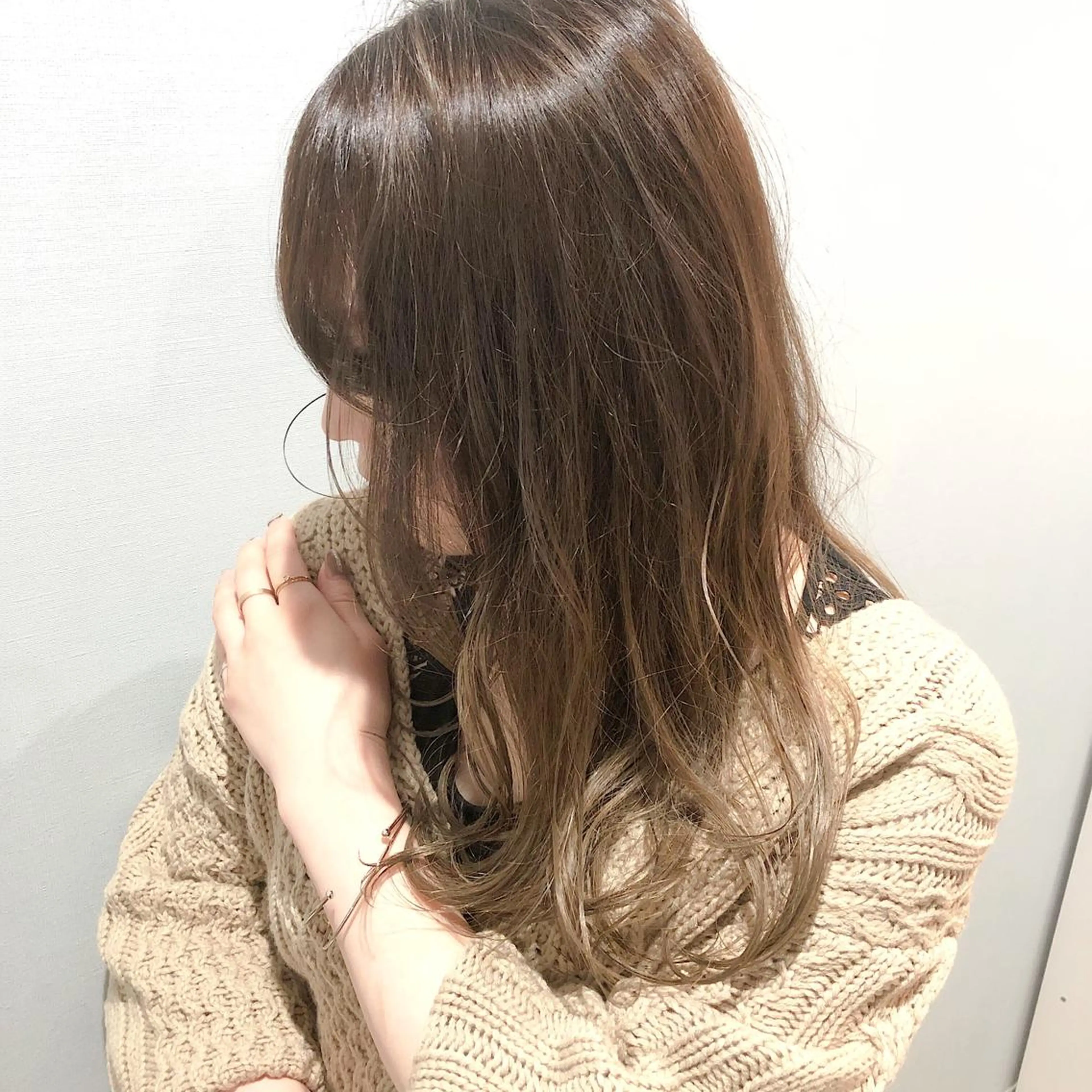 セミロング カラー 透明感カラー グラデーションカラー グレージュ 美髪専門サロン kazuのヘアスタイル
