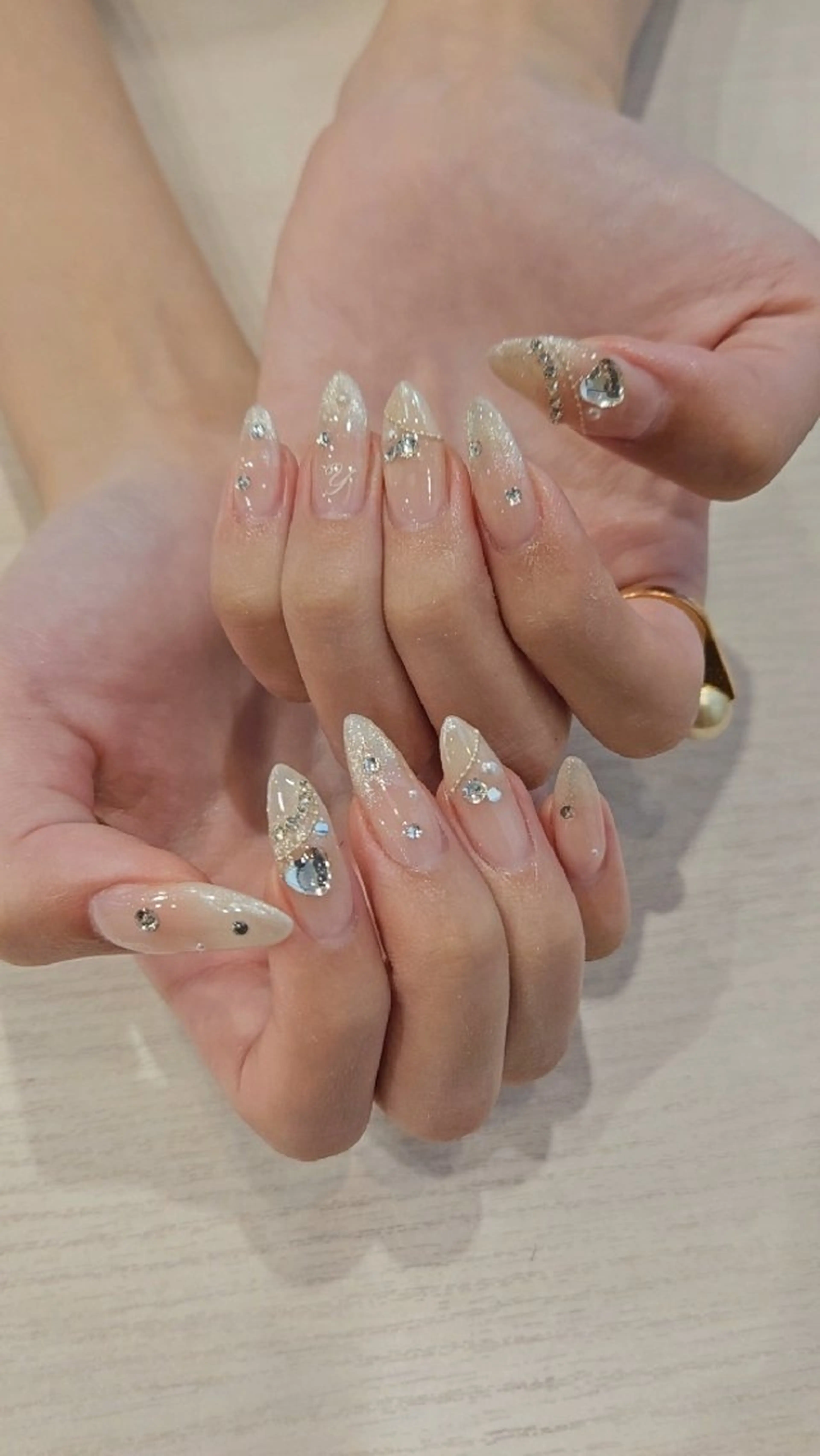 ネイル ハンドネイル 関口 友菜のヘアスタイル