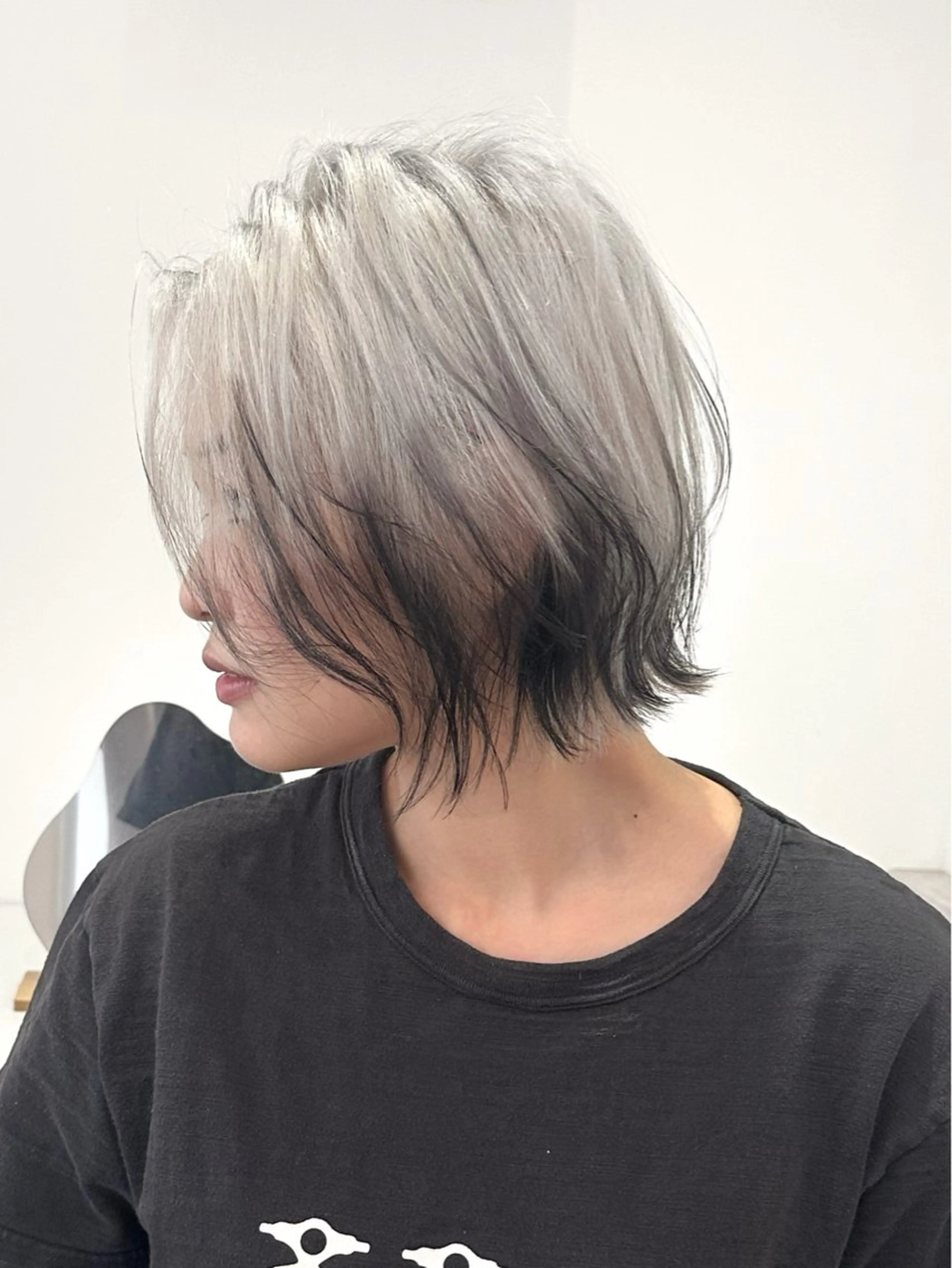 ショート カラー ボブ hair salon suiw所属・ハイトーンショート 特化吉田義隆のヘアスタイル