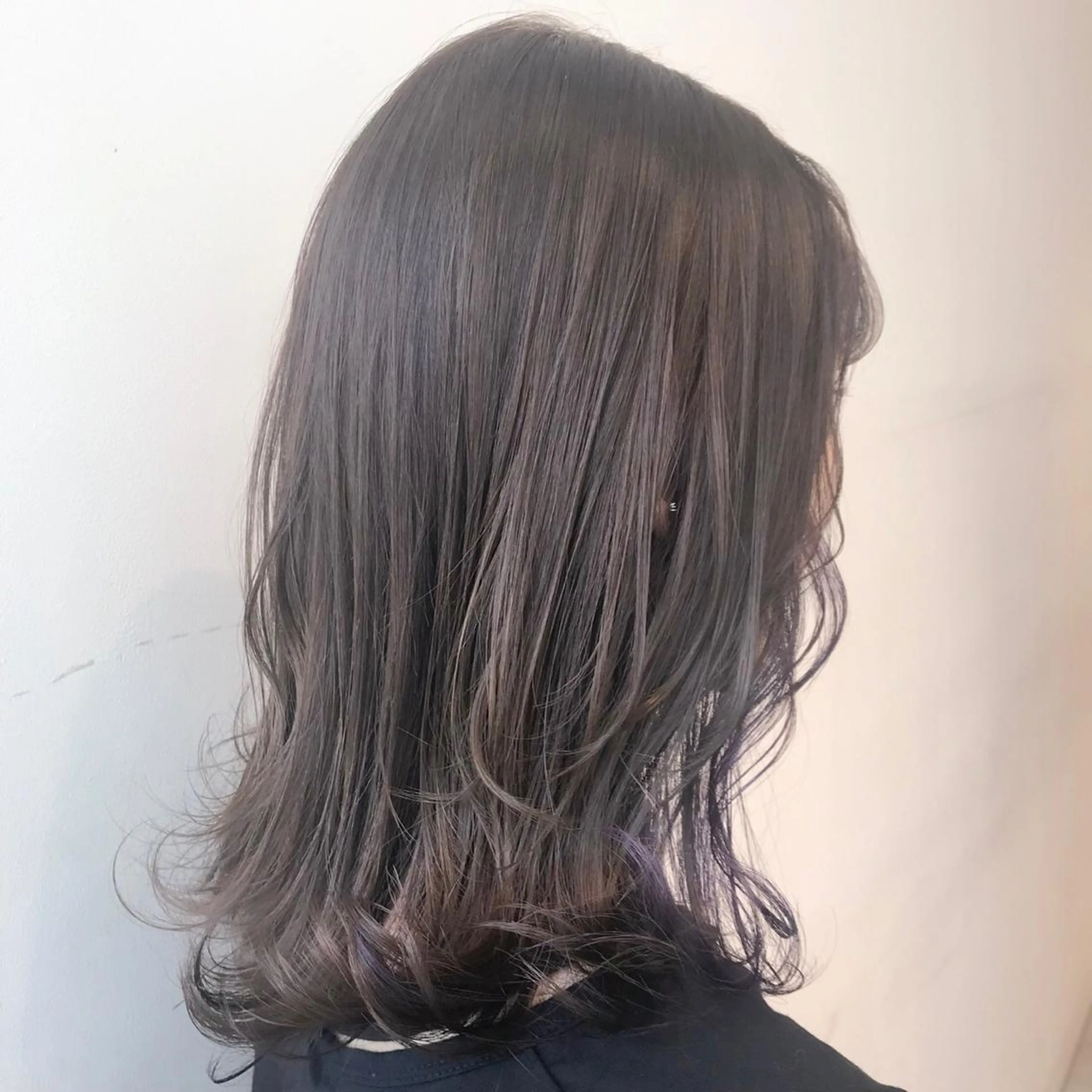 セミロング シノハラ ガクト ショート/白髪ぼかしのヘアスタイル