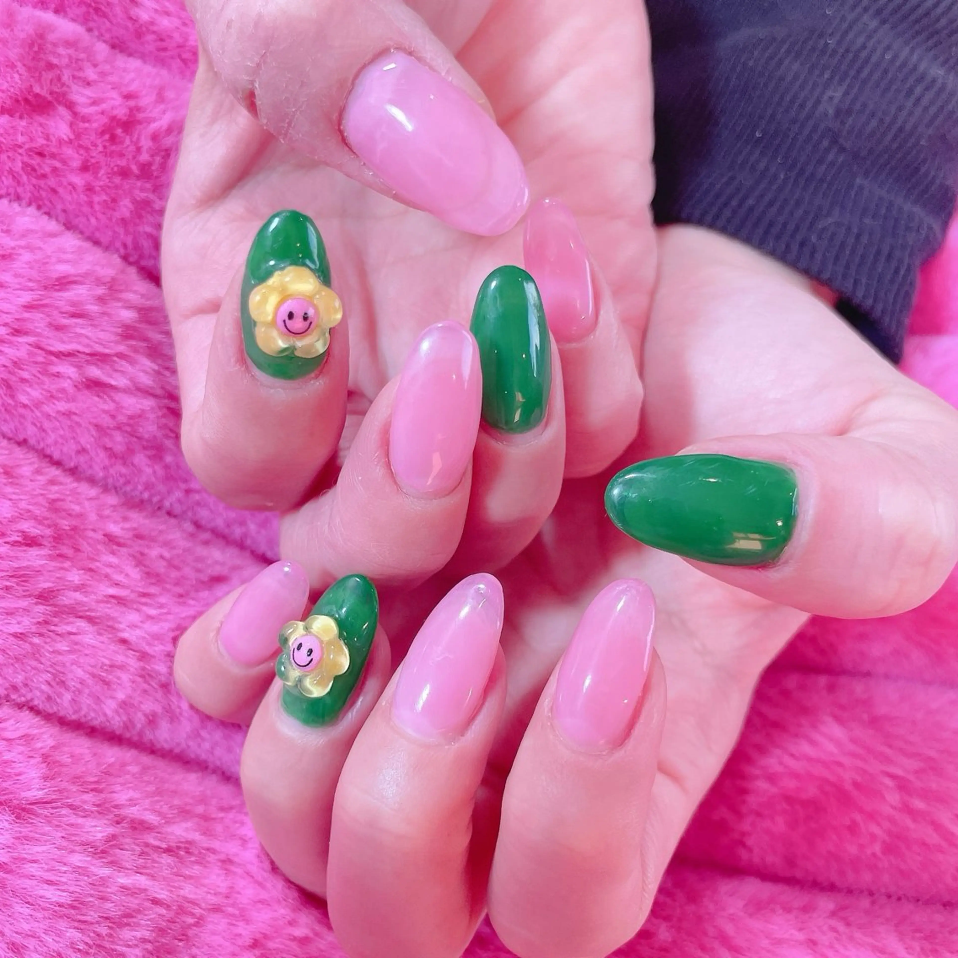 ネイル クリアネイル MignonReve ♡EIMI🌈のネイルデザイン