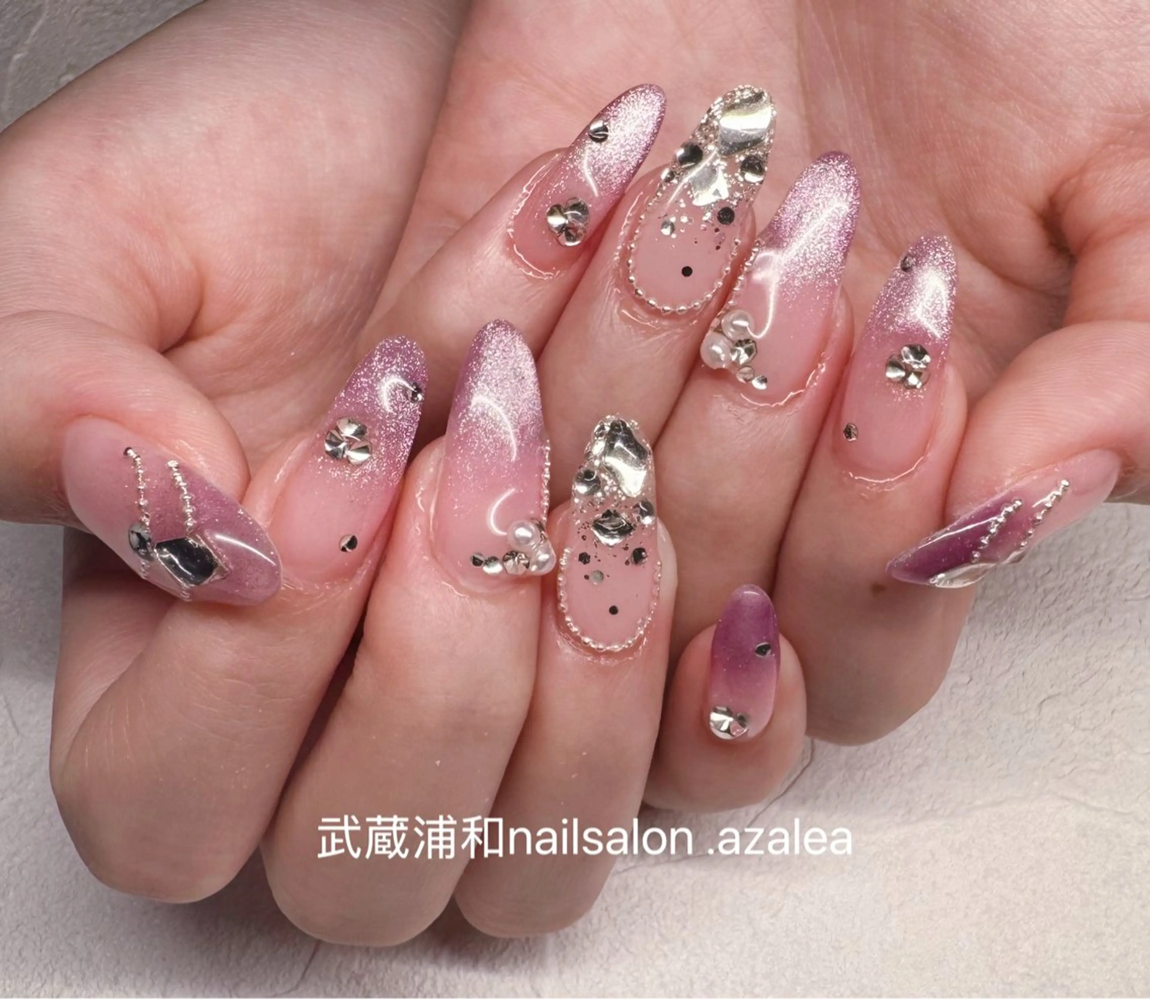 ネイル ハンドネイル R inのネイルデザイン