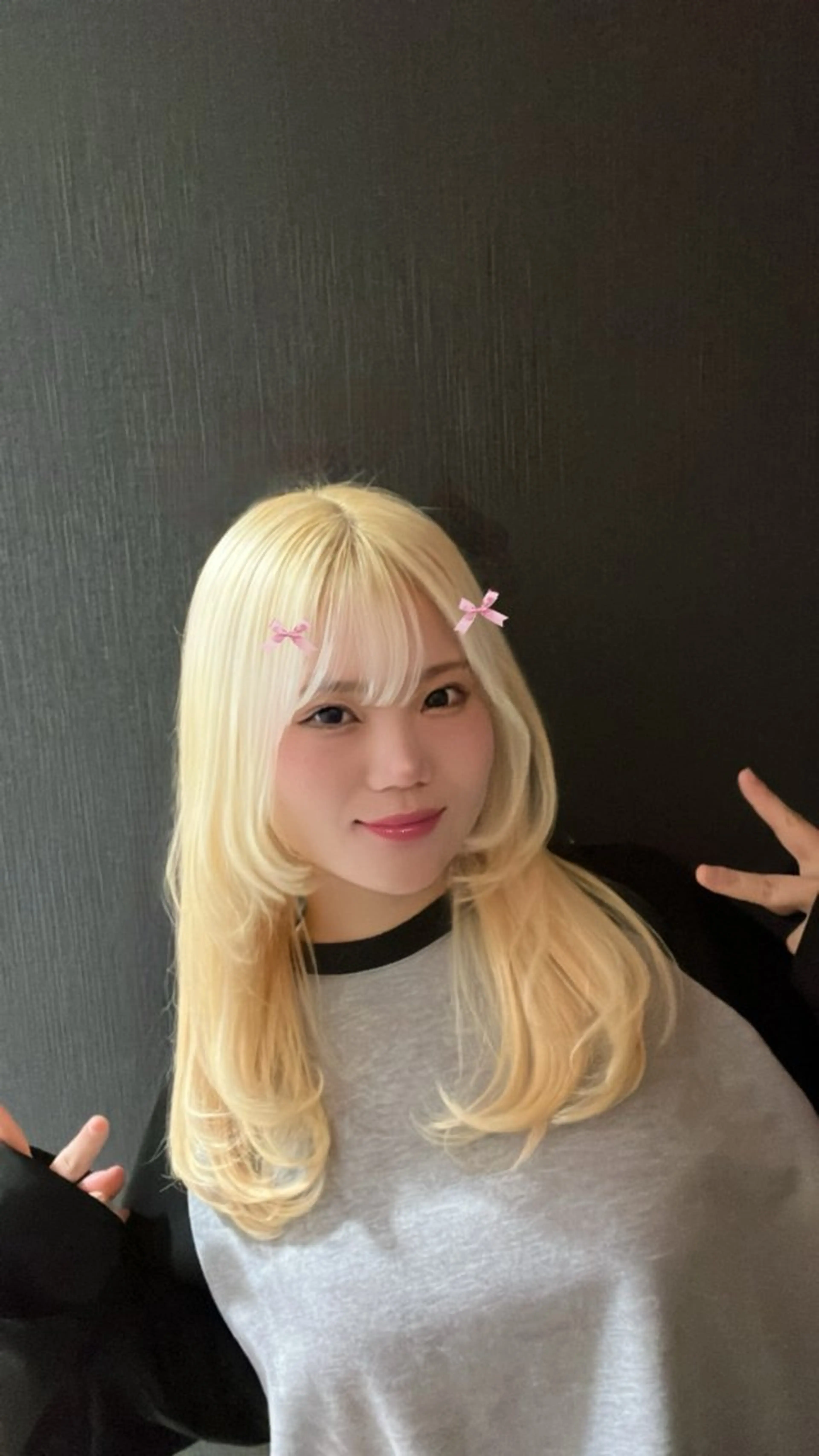 カラー ブリーチ 抜きっぱなしブロンド ブロンド ケアブリーチ ヘアカラー レイヤーカット/ フェミニン💕/鏡のヘアスタイル