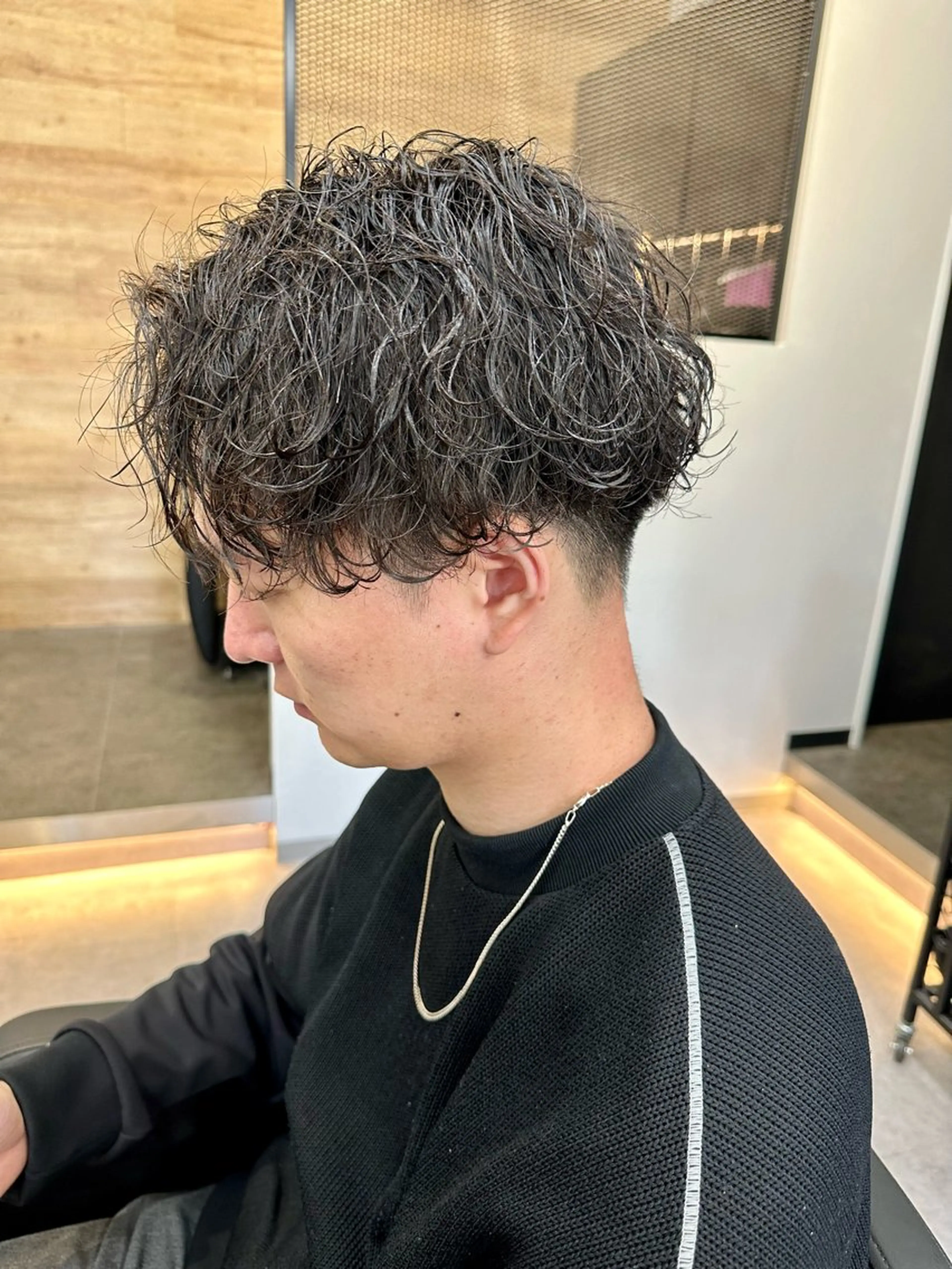 ショート パーマ メンズ メンズパーマ 波巻きパーマ カット パーマ 平内 賢人のヘアスタイル