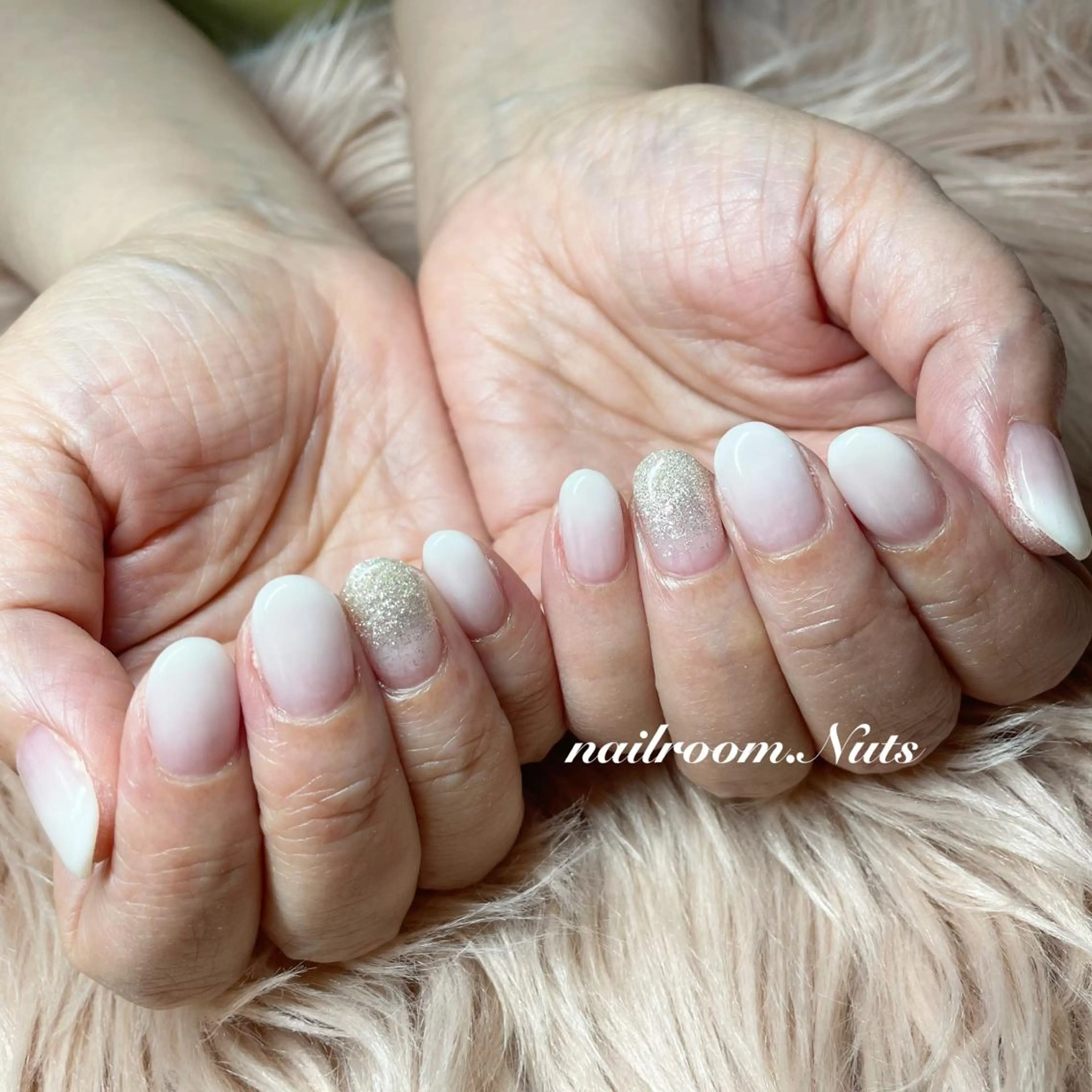 ネイル ハンドネイル nailsalon Nutsのネイルデザイン