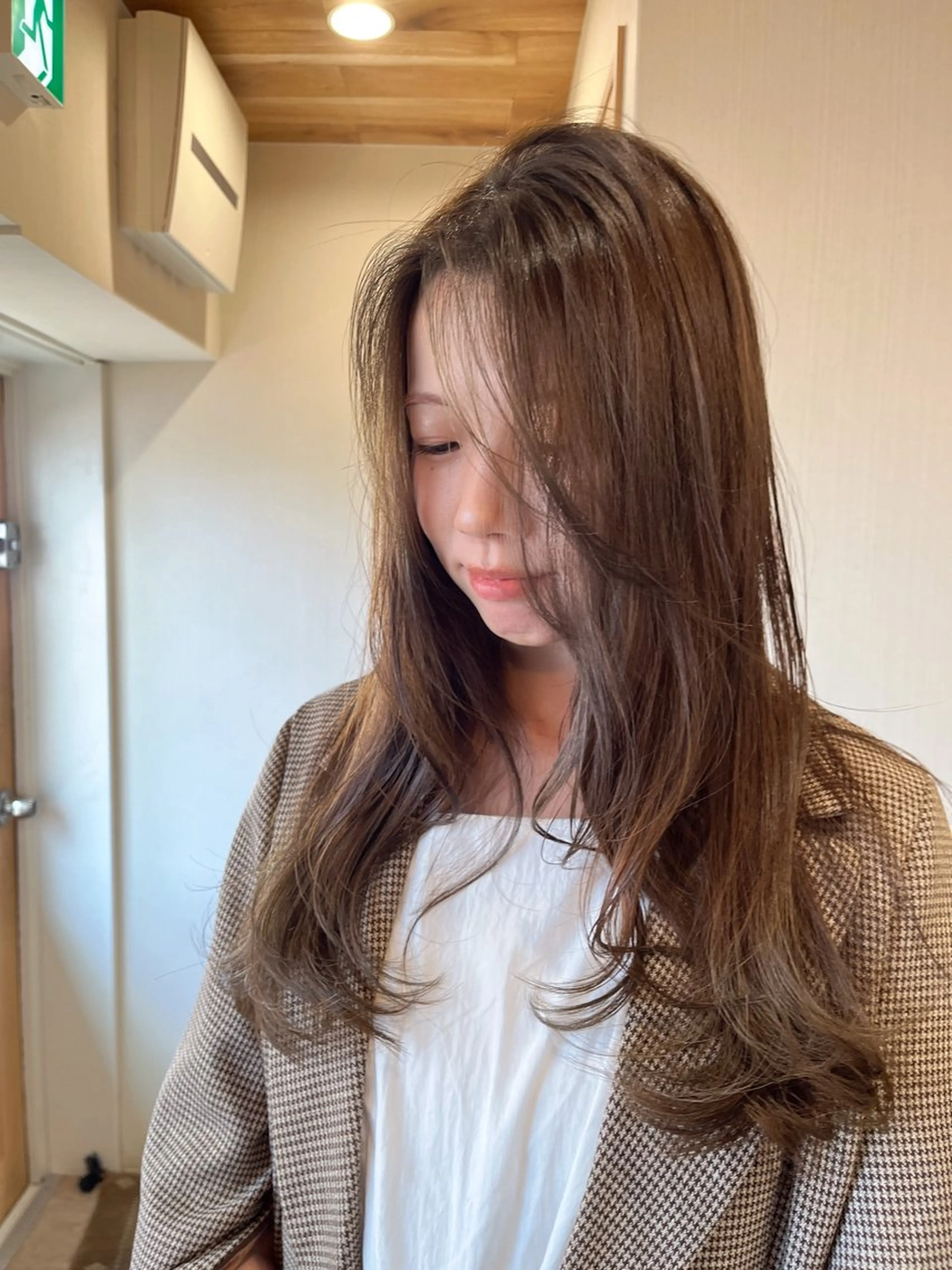 ロング カラー 下石怜子/レイヤー/ 透明感カラーのヘアスタイル