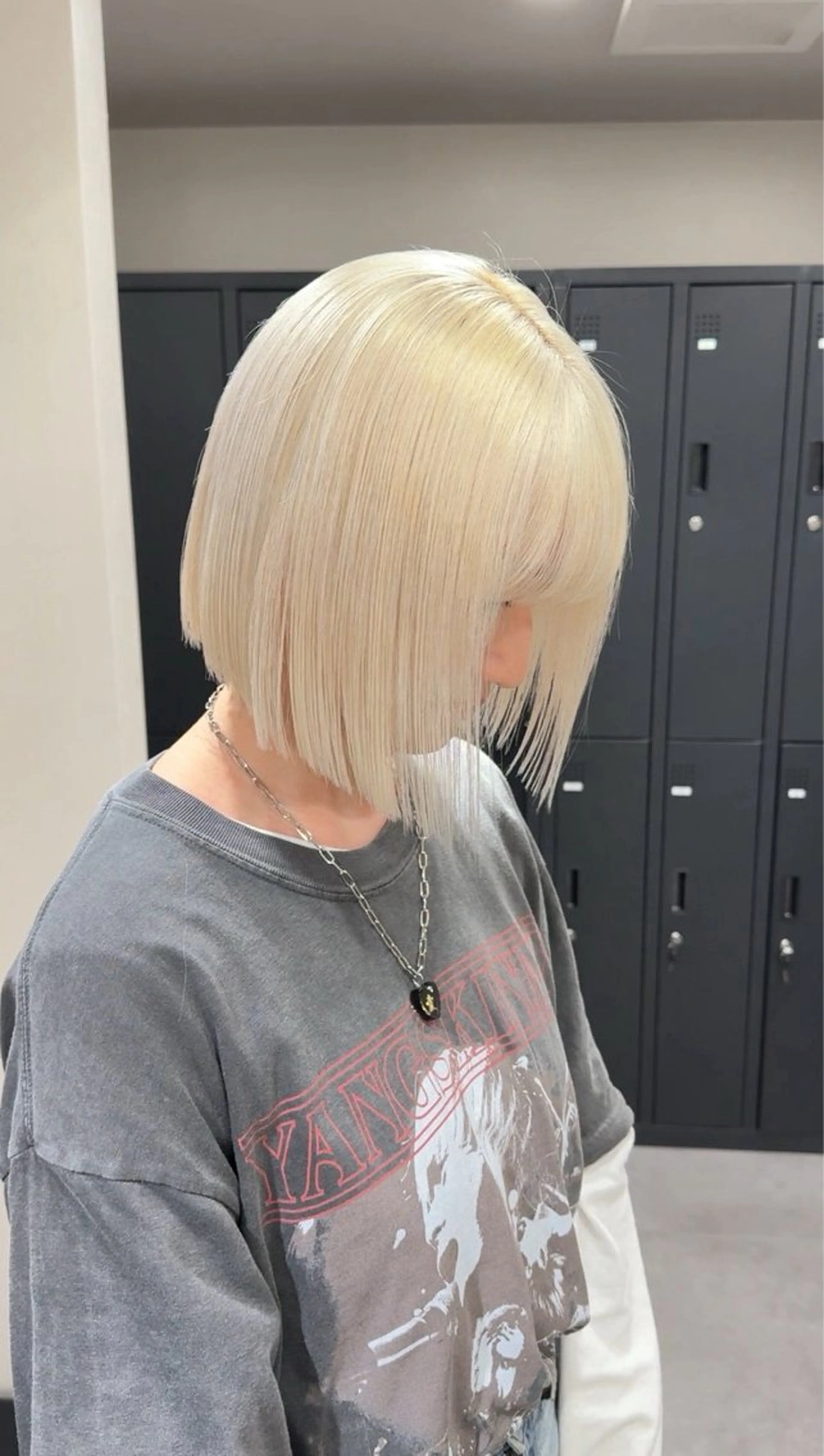 ショート カラー ブリーチ 透明感カラー ハイトーンカラー ヘアカラー ハイトーンカラー💞 くるみ🎀のヘアスタイル
