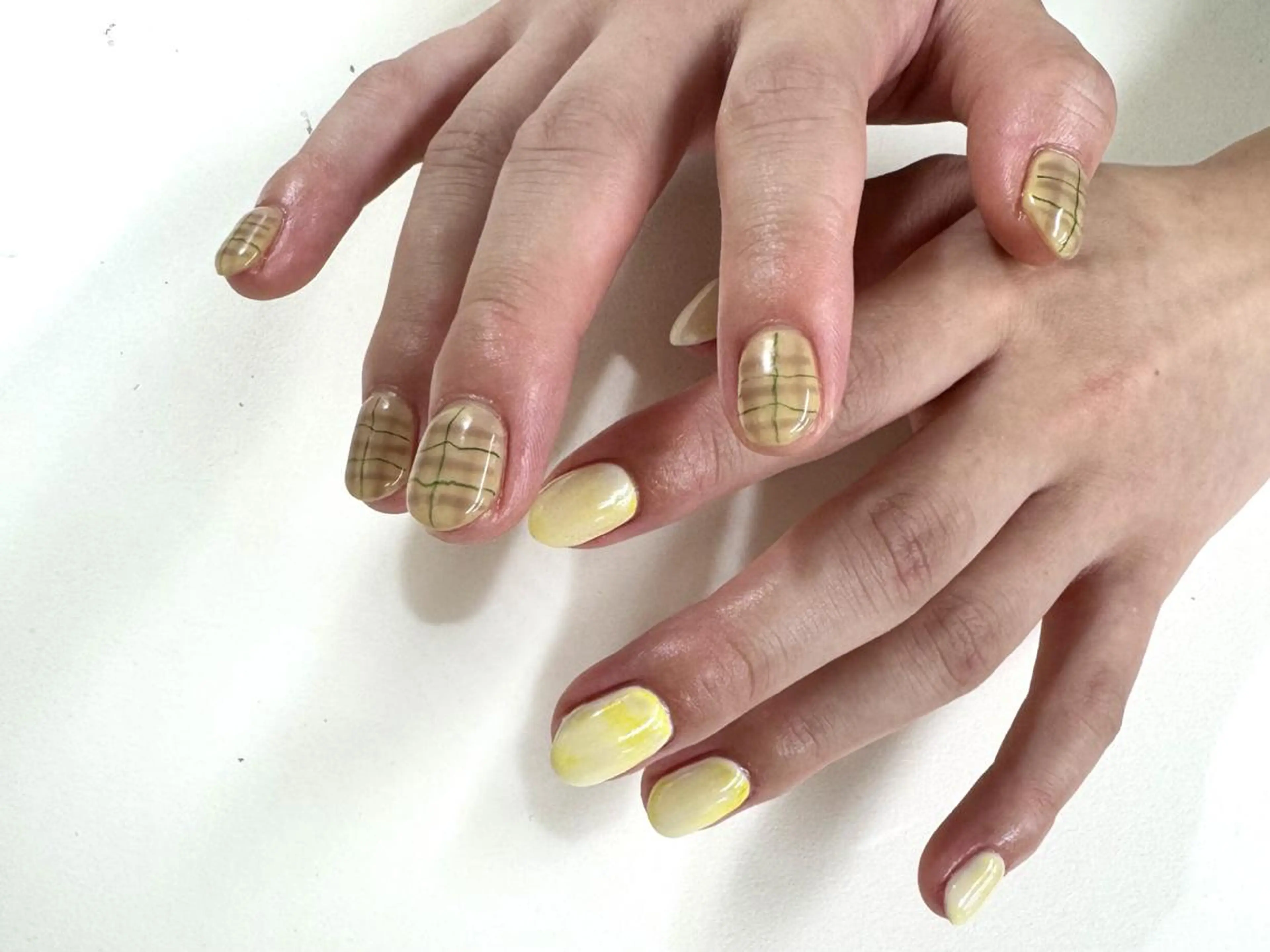 ネイル ジェルネイル 韓国ネイル ニュアンスネイル ワンホンネイル nailstudio eviz新宿店のネイルデザイン