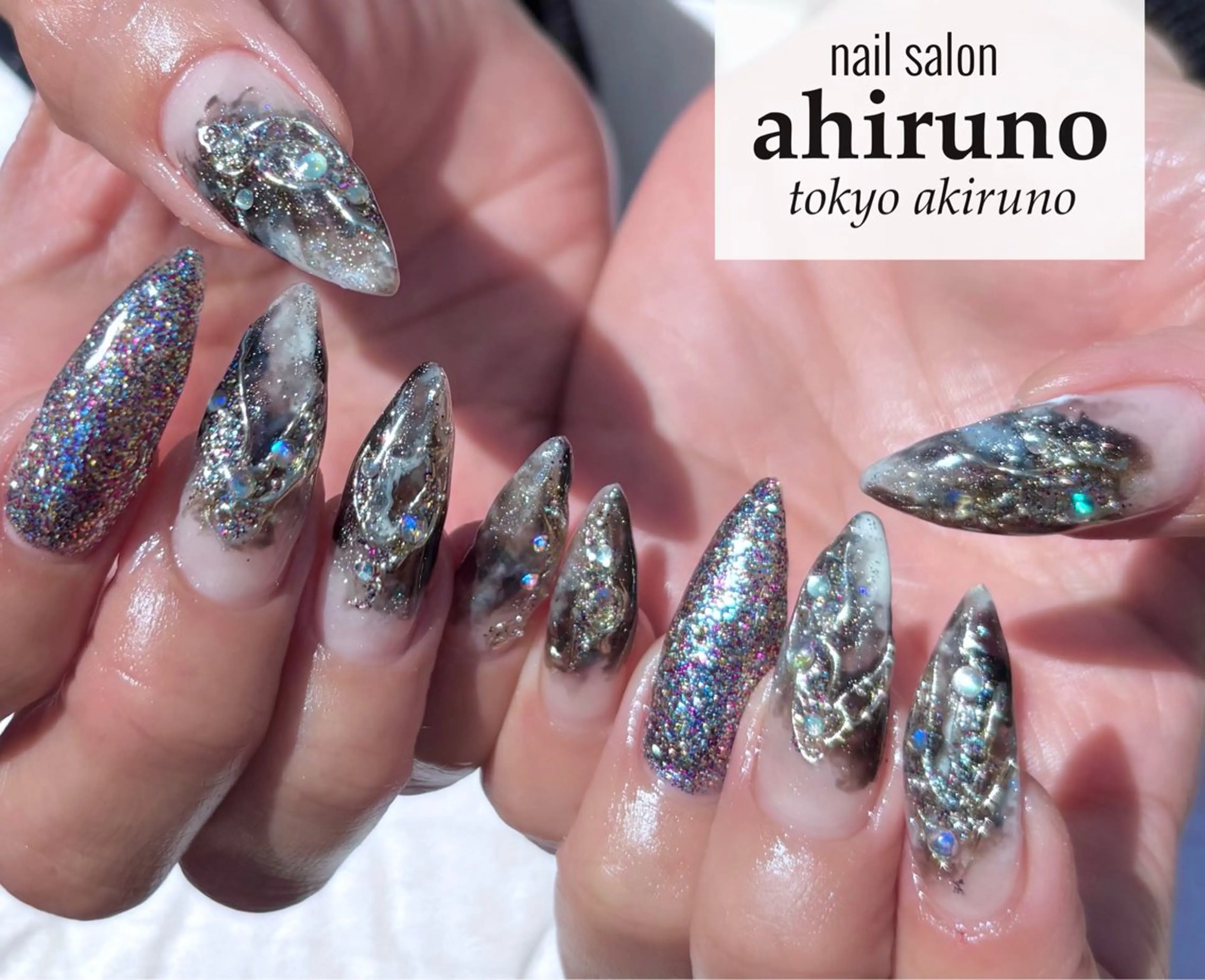 ネイル ラメ(グリッター) ロングネイル ミラーネイル ニュアンスネイル シルバー ハンドネイル 東京あきる野市ネイル ✿ ｙｕiのネイルデザイン