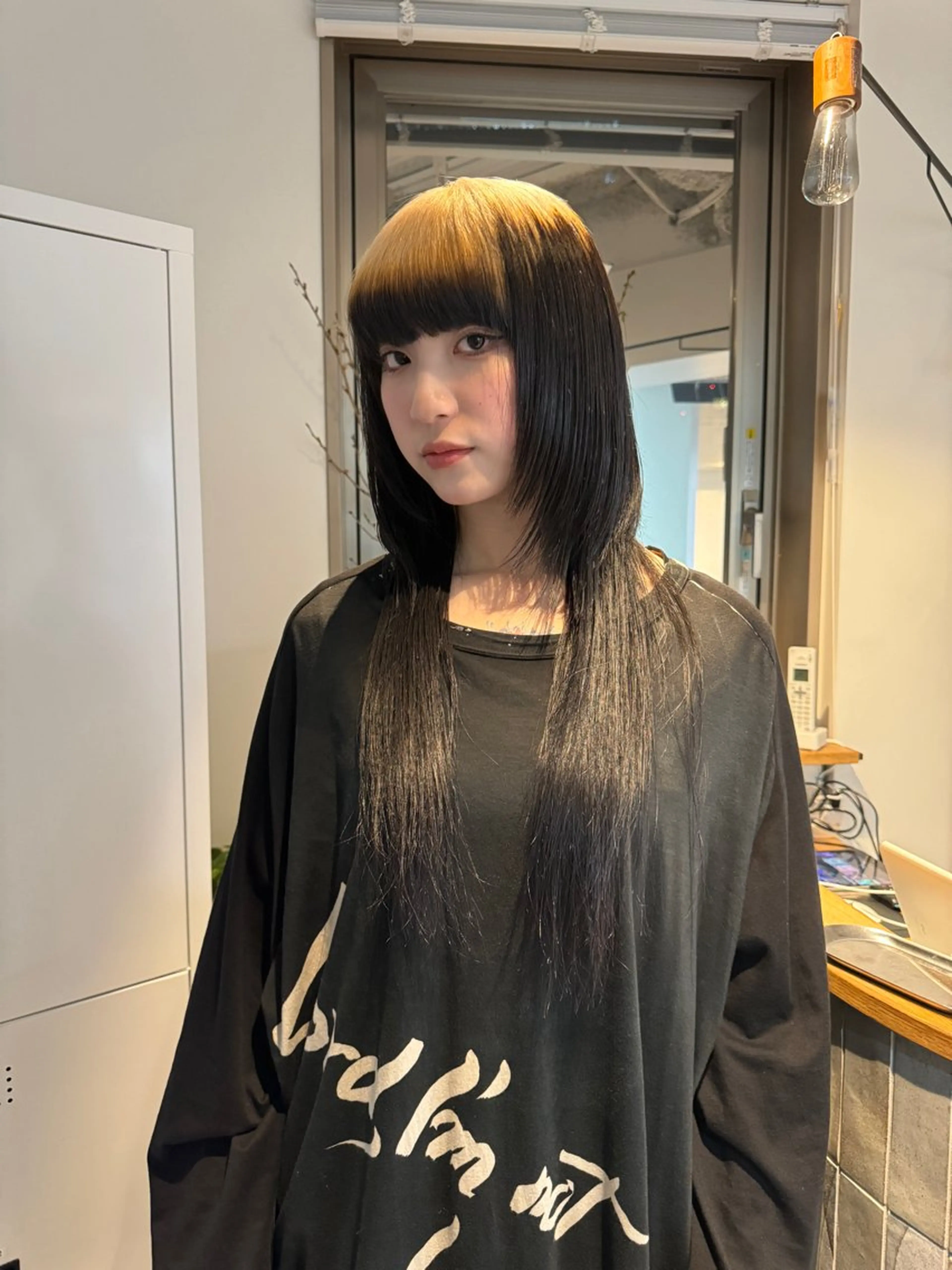 ロング カラー ヘアカラー トリートメント 切りっぱなしボブ レイヤー/縮毛矯正のヘアスタイル