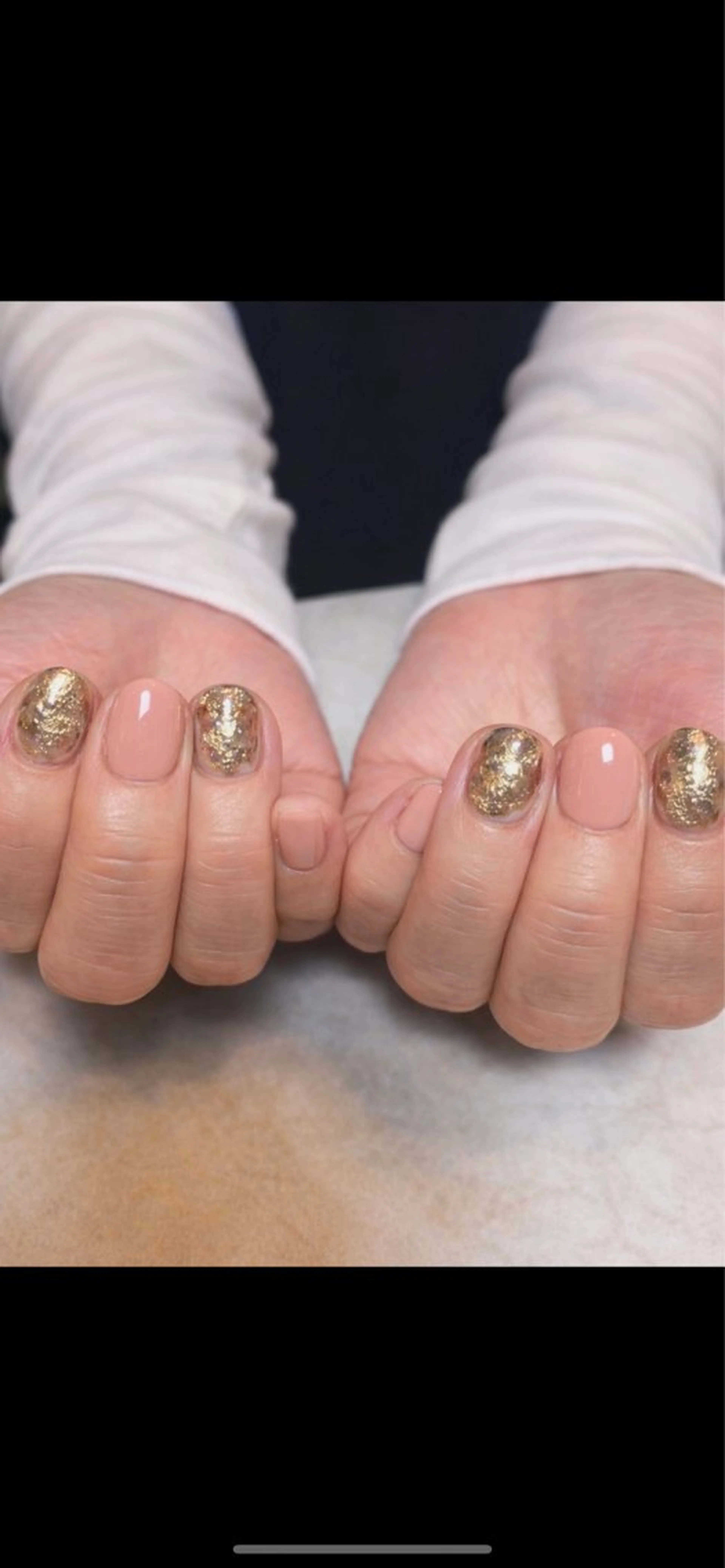 ネイル ゴールド ニュアンスネイル シンプルネイル figtree hikariのネイルデザイン