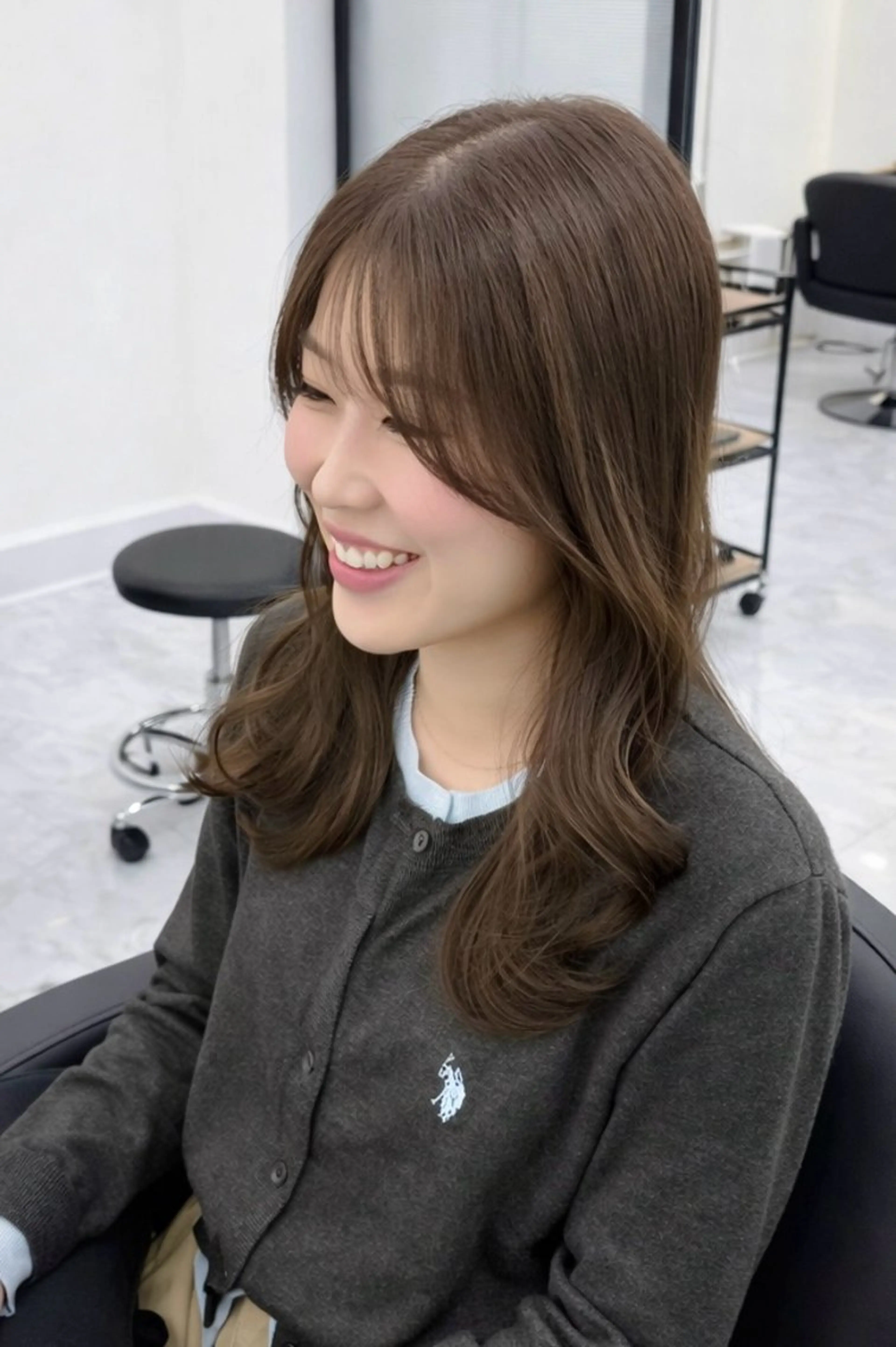 ミディアム カット ヘアカラー トリートメント miku 🍑髪質改善サロンのヘアスタイル