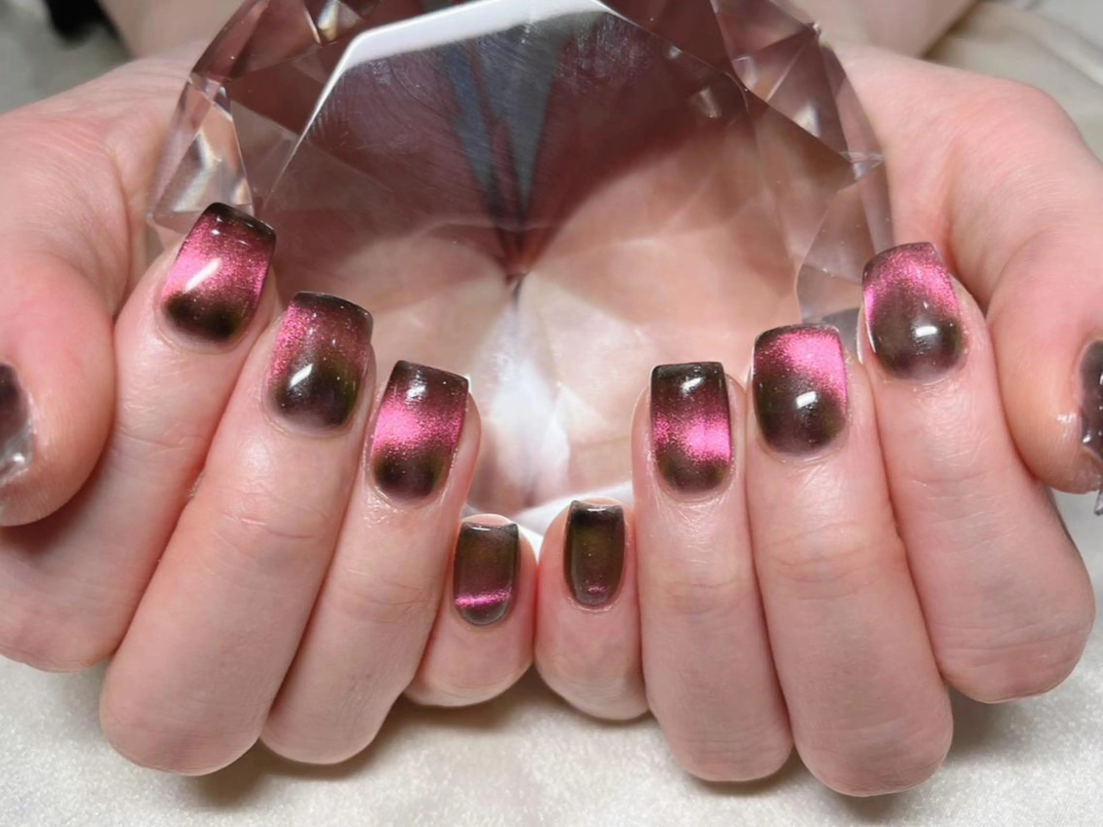 ネイル マツエク・マツパ アイブロウ 眉カラー 韓国風マツエク パリジェンヌラッシュリフト まつげパーマ ワンホンマツエク ハンドネイル Nail&eye Belire 新宿のネイルデザイン