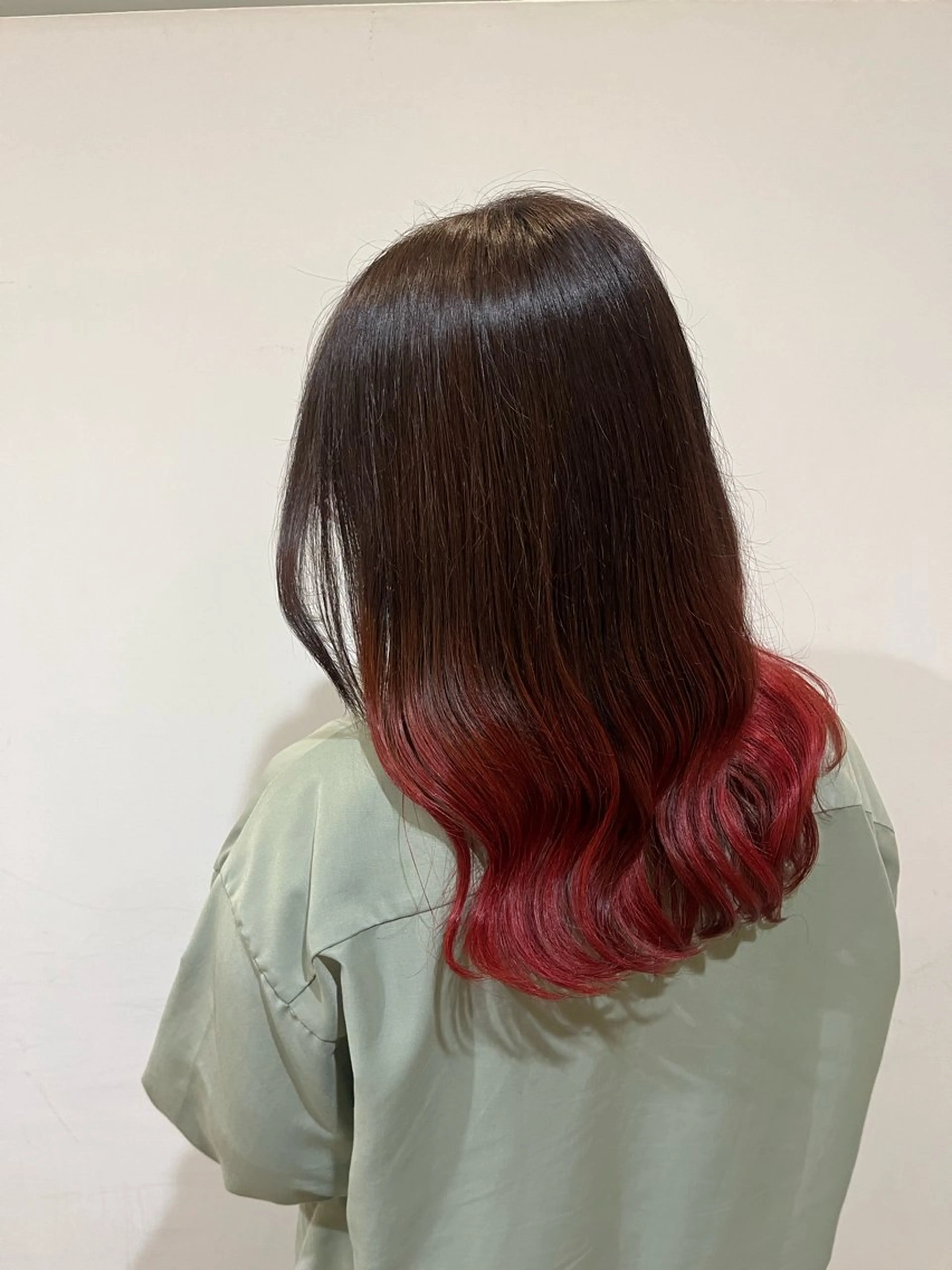 ミディアム Honoka👧🏼 ルーツ、グラデ特化のヘアスタイル