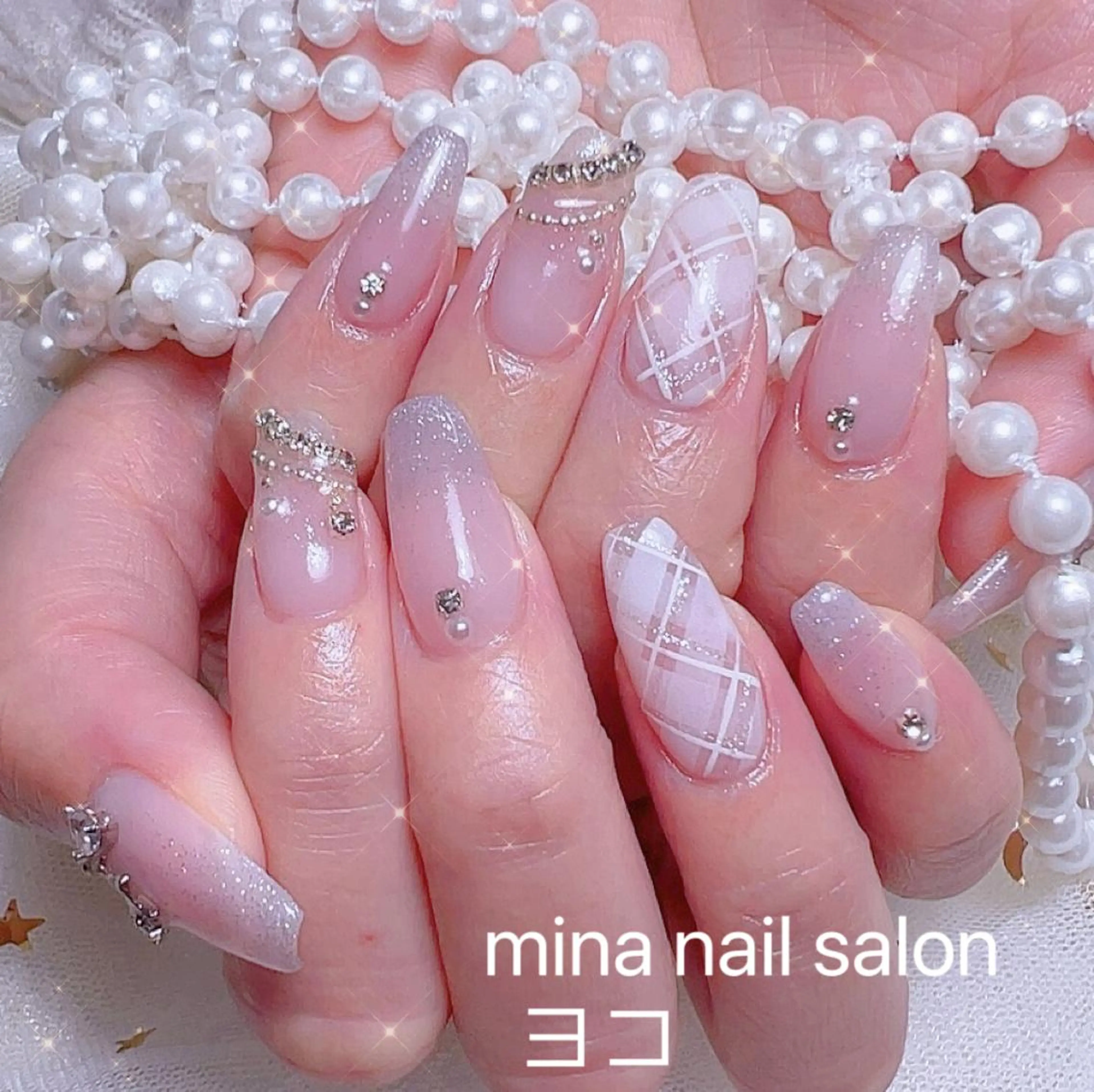 ネイル queens nailsalonのネイルデザイン