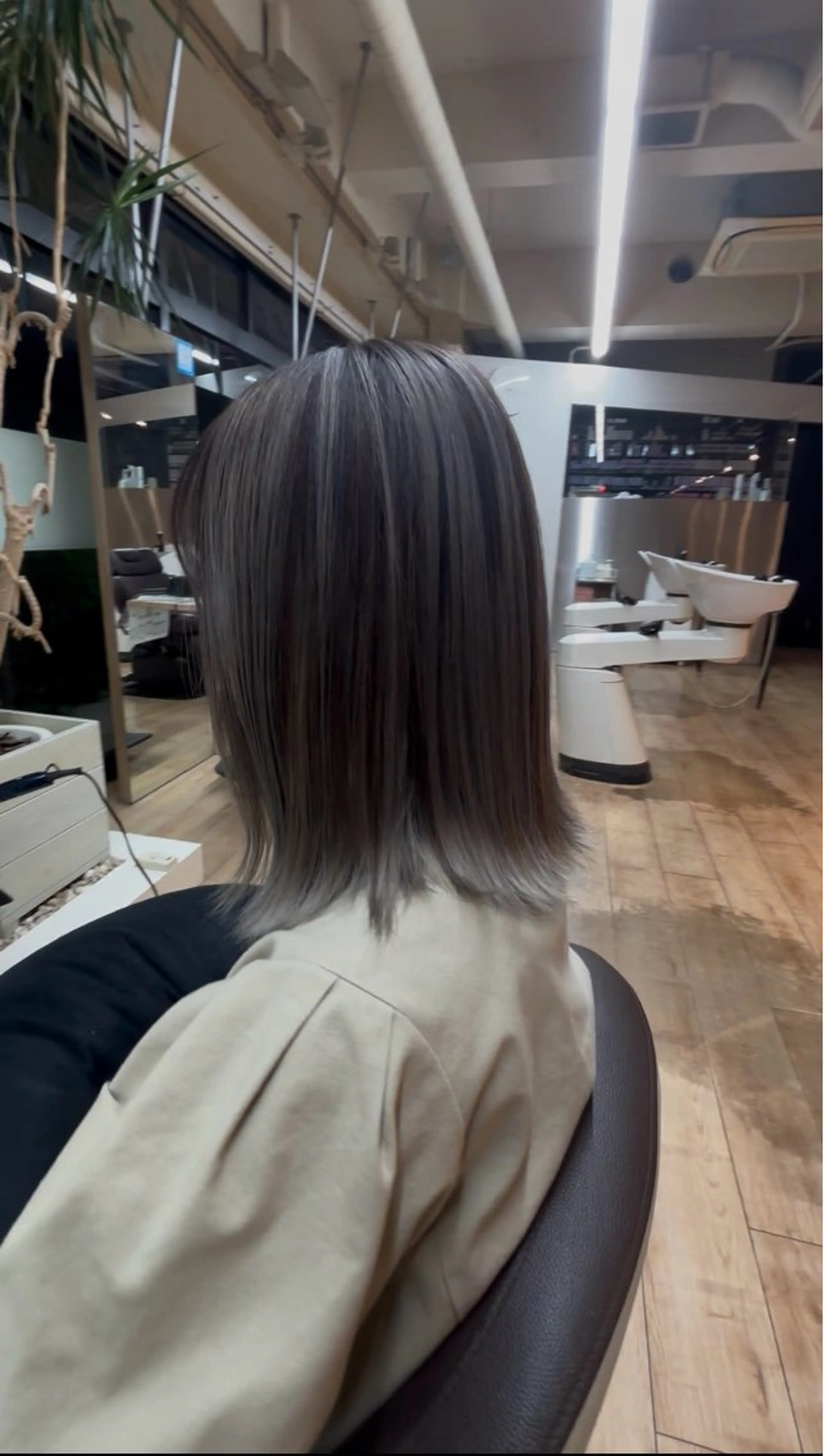 カラー ヘアーリゾートクランプ所属・ロング/レイヤー/ ショートボブ/YUIのヘアスタイル