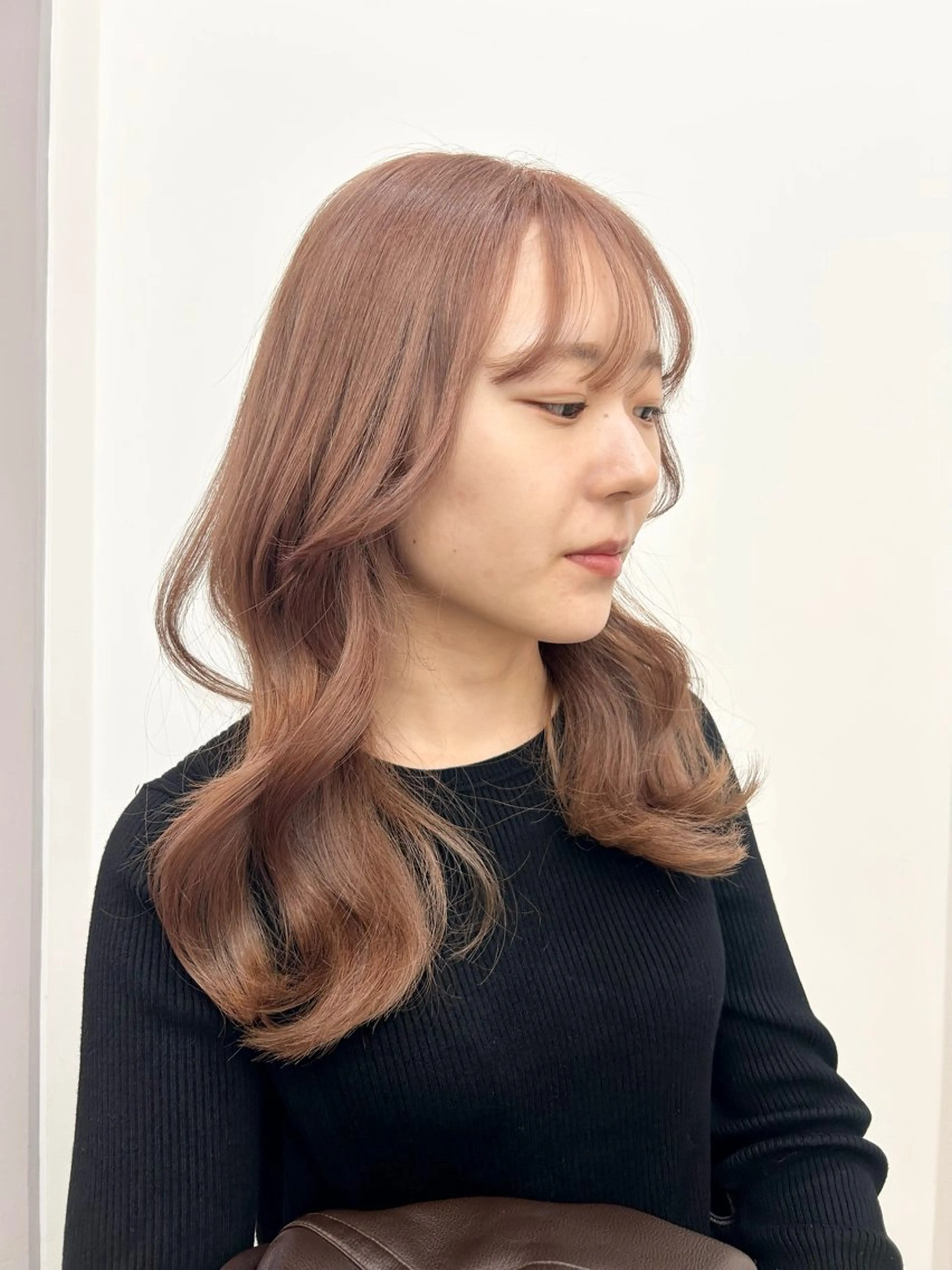 ミディアム カラー ベージュカラー ピンクカラー ピンクベージュ ROUIS/ mioのヘアスタイル