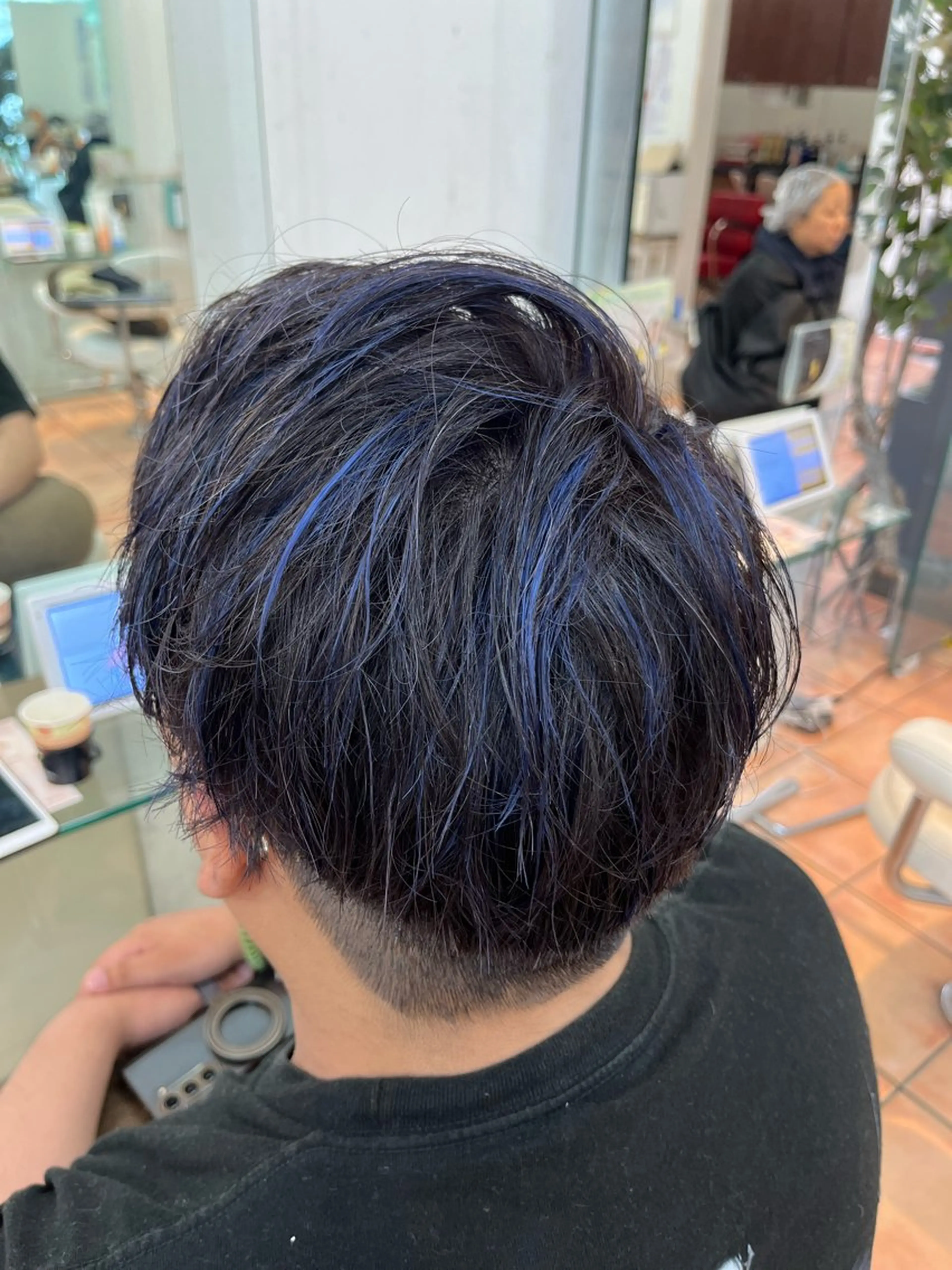 メンズ ヘアカラー 🌼ブリーチ特化 カラー職人こまち🌼の眉毛・アイブロウイメージ