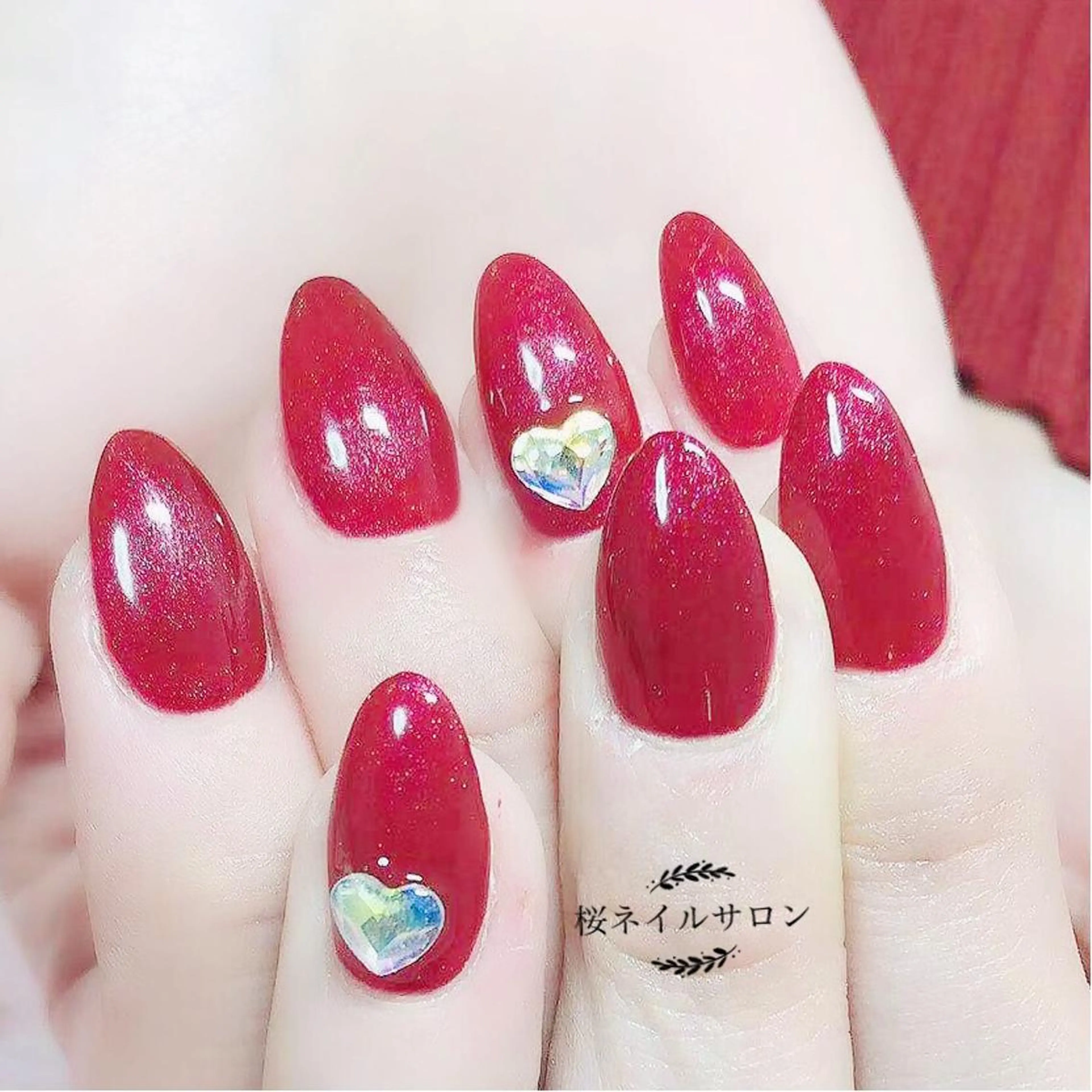 ネイル ハート 赤色 シンプルネイル MoonNail ユリ🌸のネイルデザイン