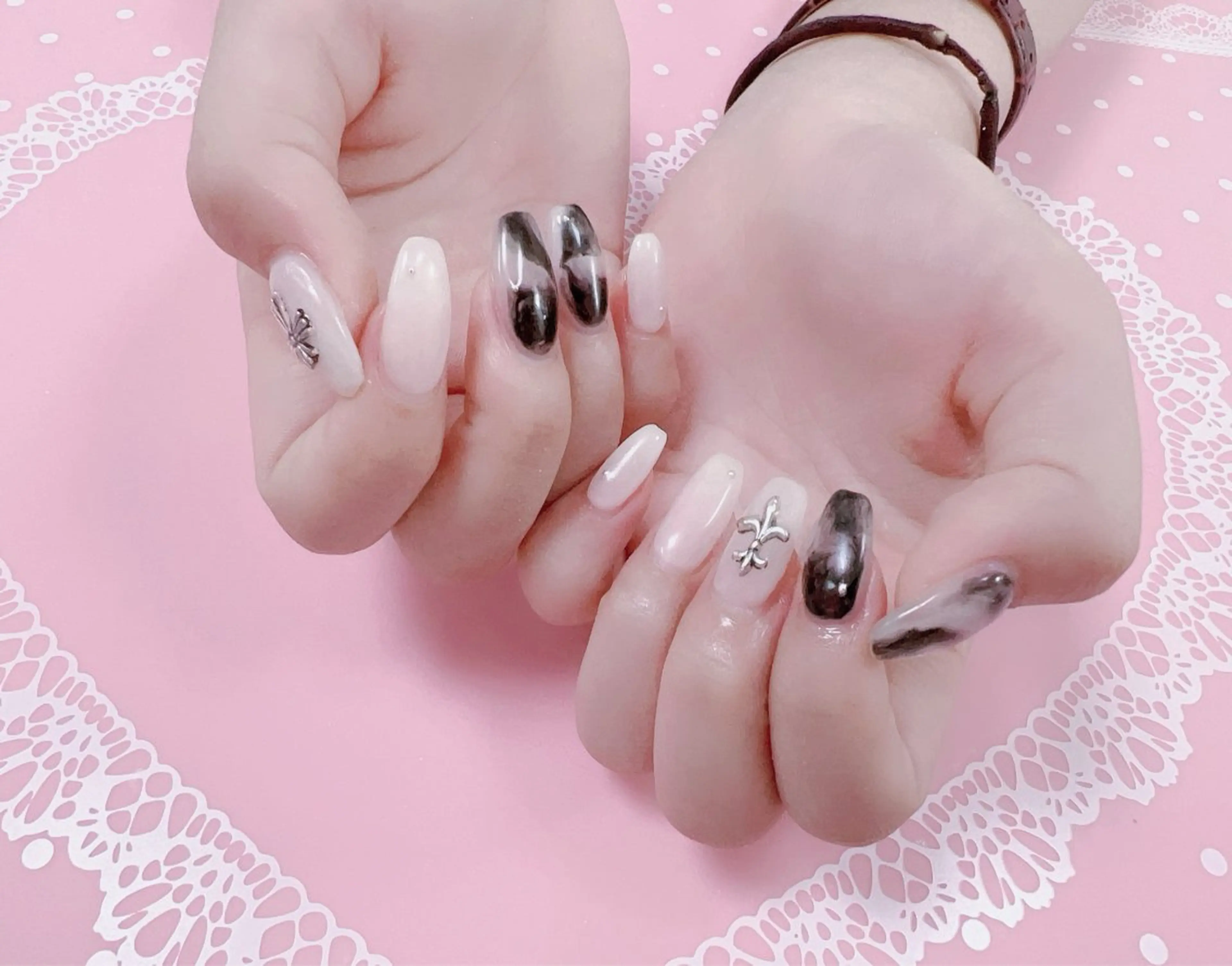 ネイル はぴねす所属・横浜 美夢のネイルデザイン