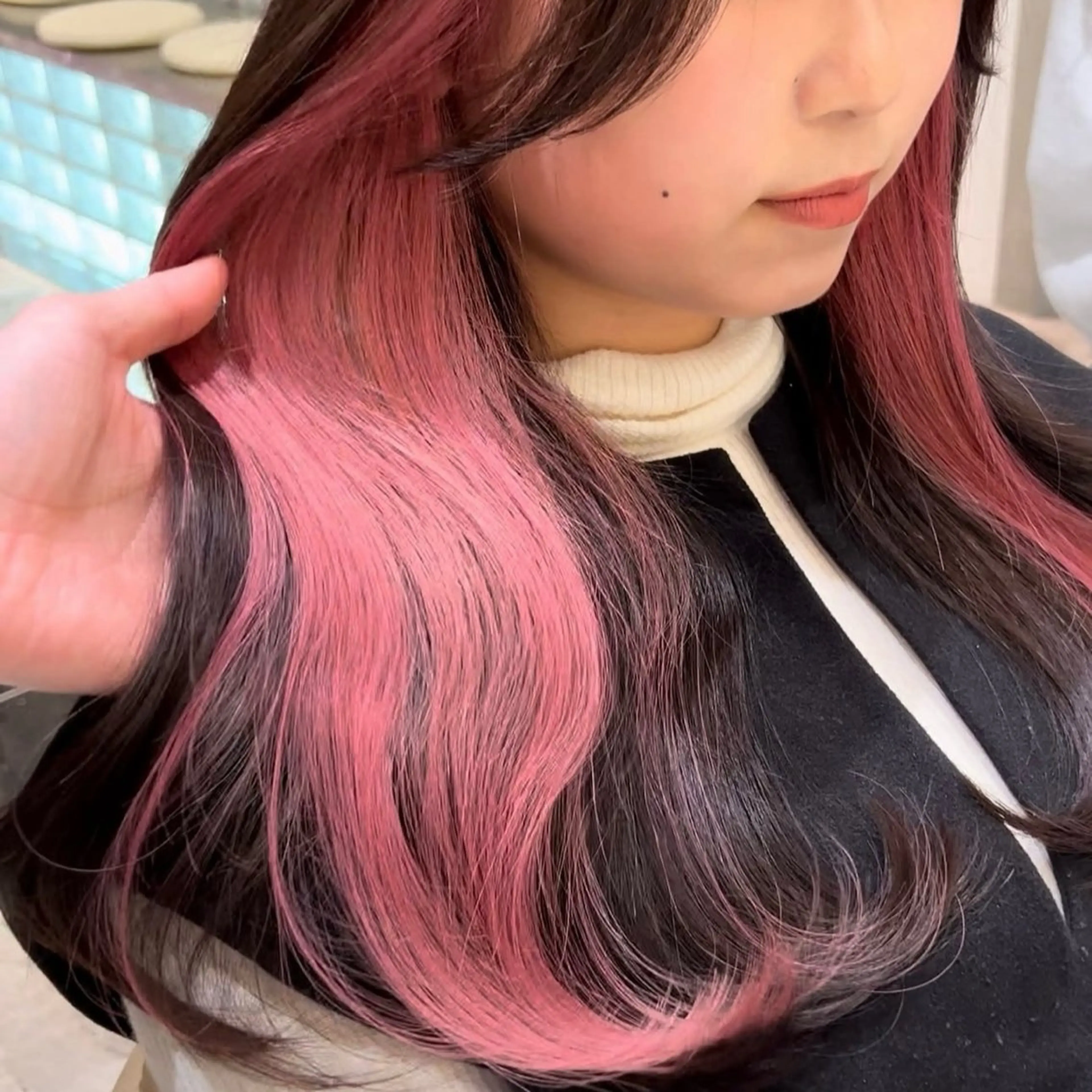 ミディアム カラー インナーカラー ピンクカラー ヘアカラー 透明感カラー/艶髪/ 縮毛矯正/たくまのヘアスタイル