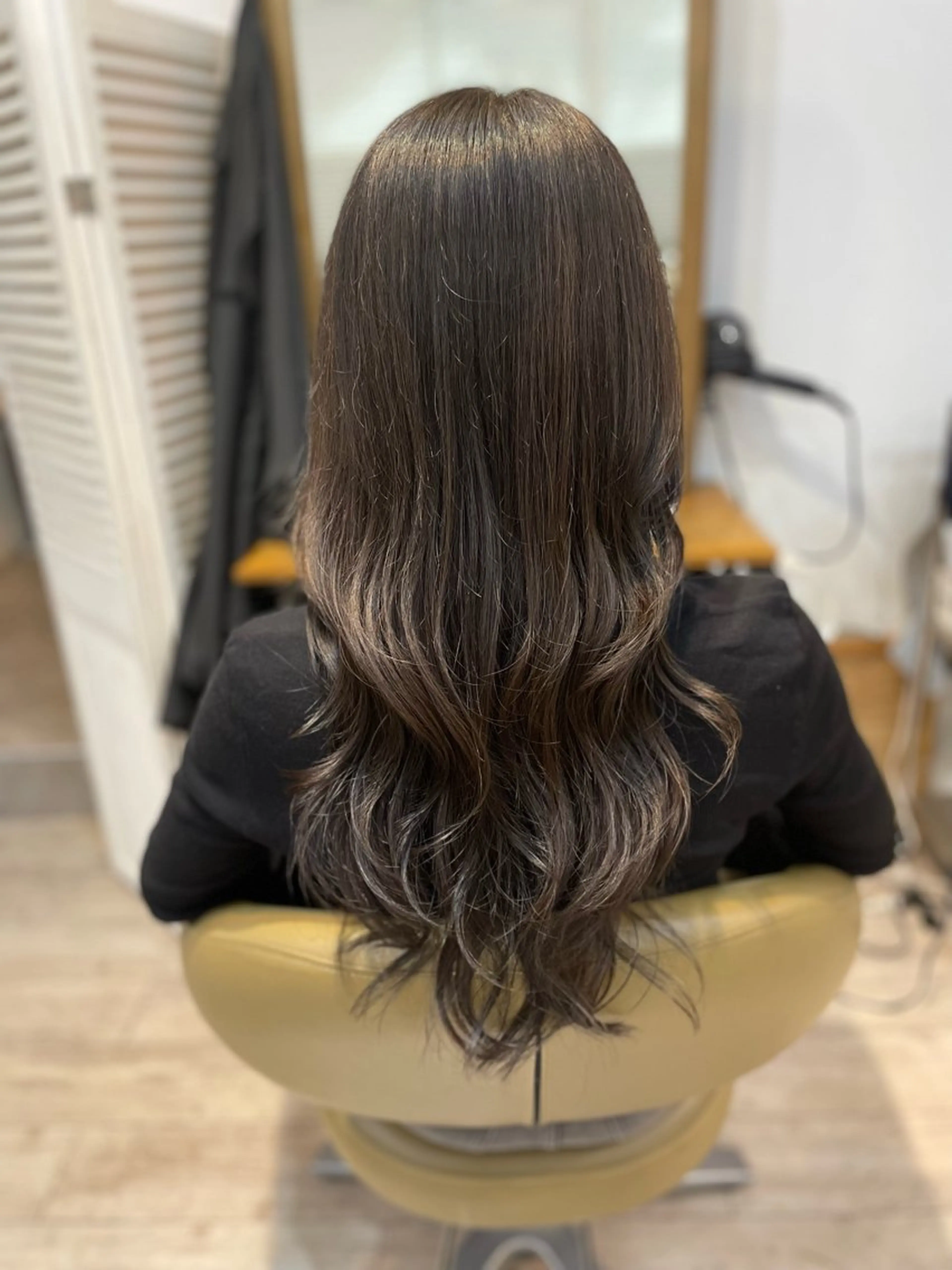 ロング 茅野 あゆ美のヘアスタイル