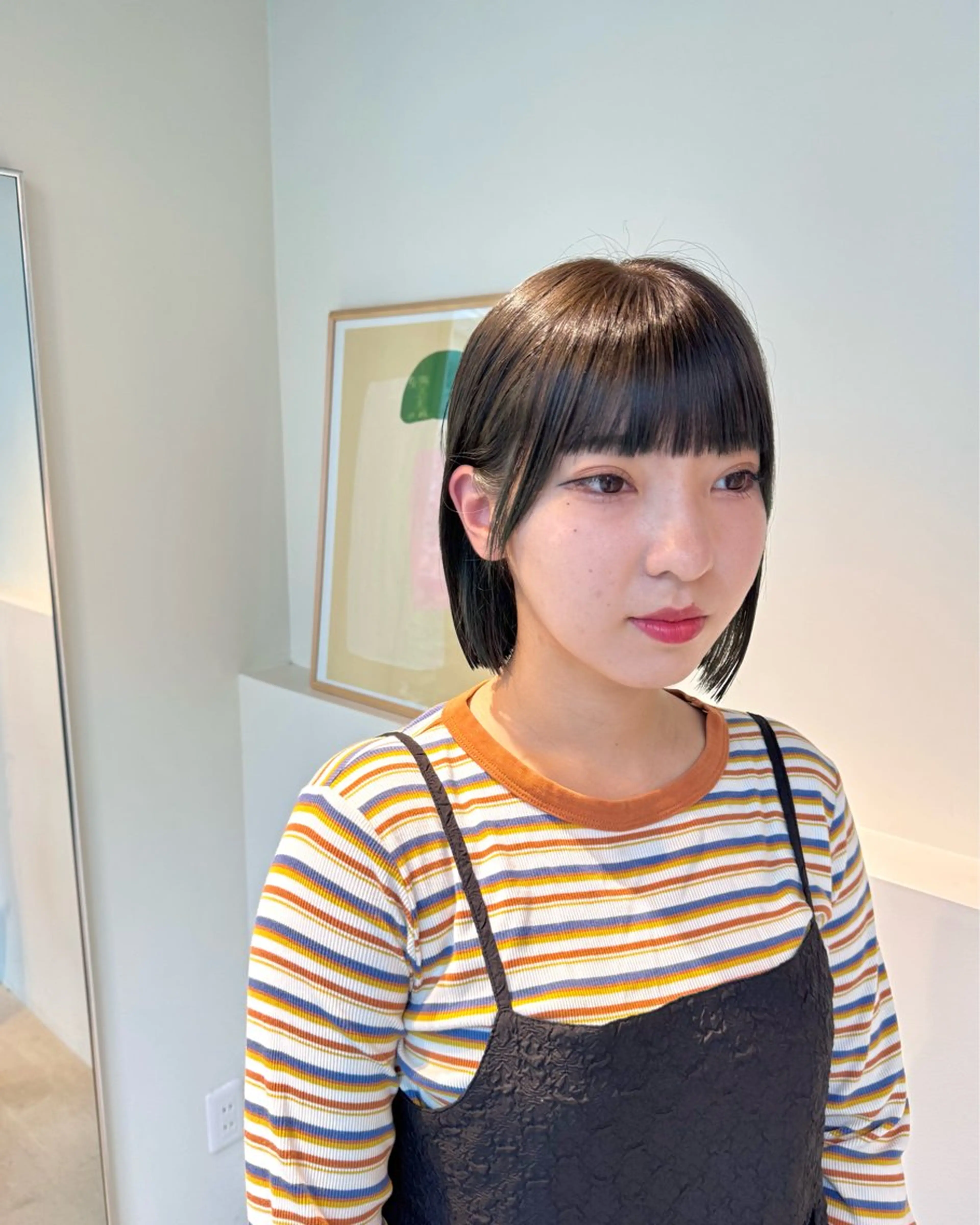 ショート カラー 切りっぱなしボブ ショートボブ アッシュ ベージュカラー グレージュ 髪質改善マスター 長尾勇弥/梅田中津のヘアスタイル