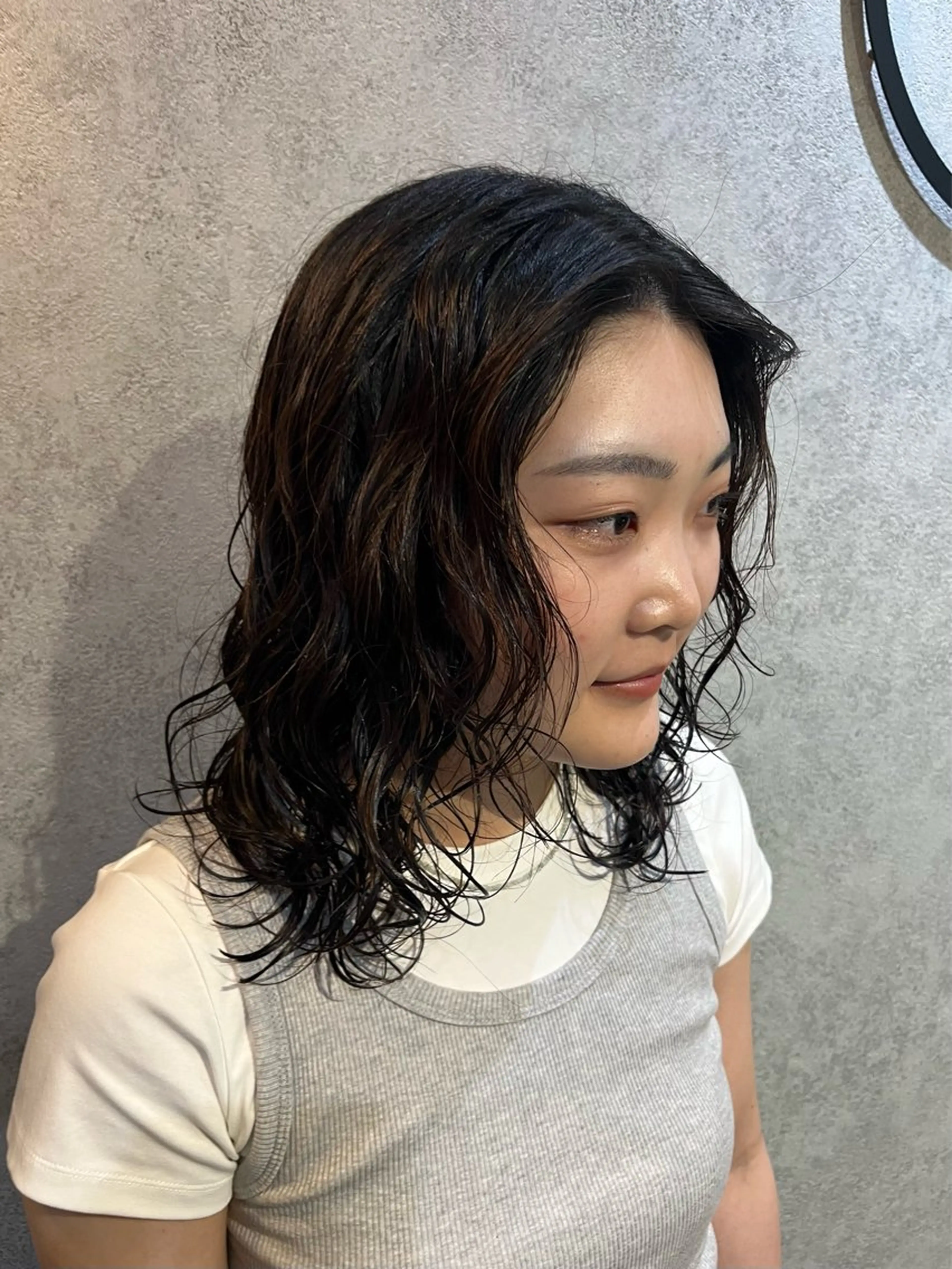 ミディアム パーマ 暖色カラー/パラッと Bob/モエのヘアスタイル