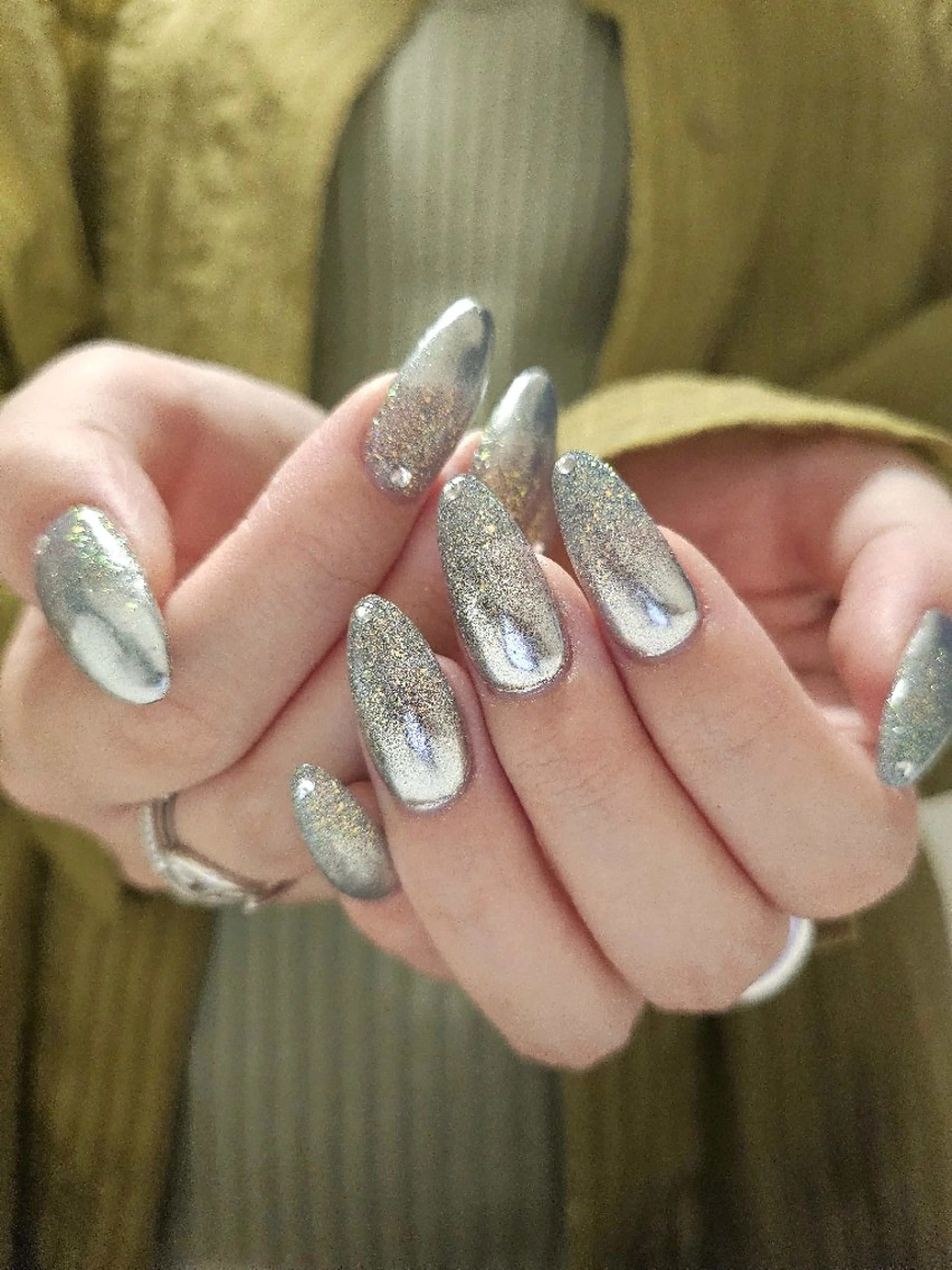 ネイル フラッシュネイル ラメ(グリッター) ミラーネイル ストーンネイル Dali🌙 NATSUKIのネイルデザイン