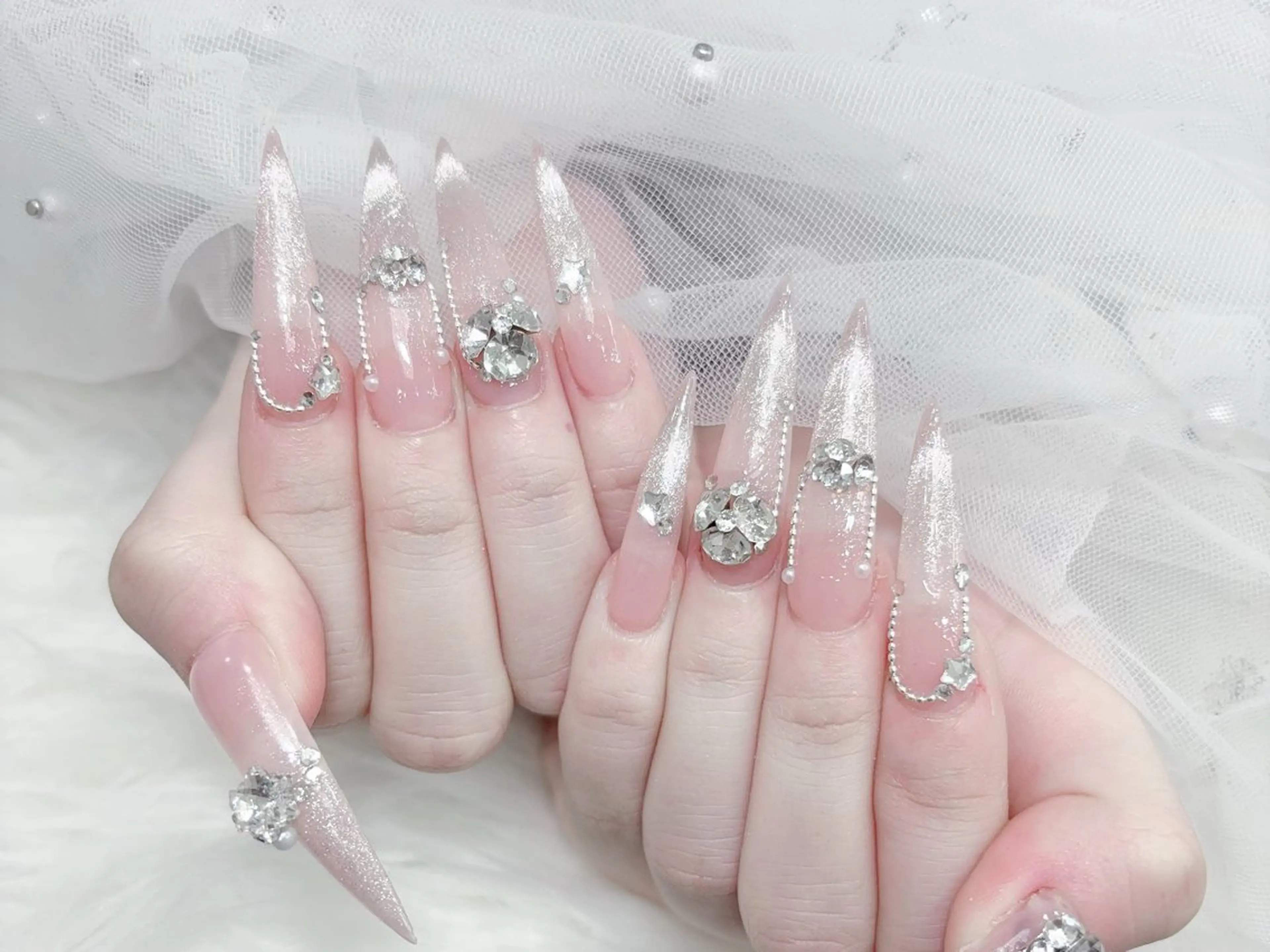 ネイル 成人式 マグネットネイル 大理石ネイル(マーブル) リボン 夏ネイル ハンドネイル MoMoA Nail ネイル長さ出し専門店のネイルデザイン