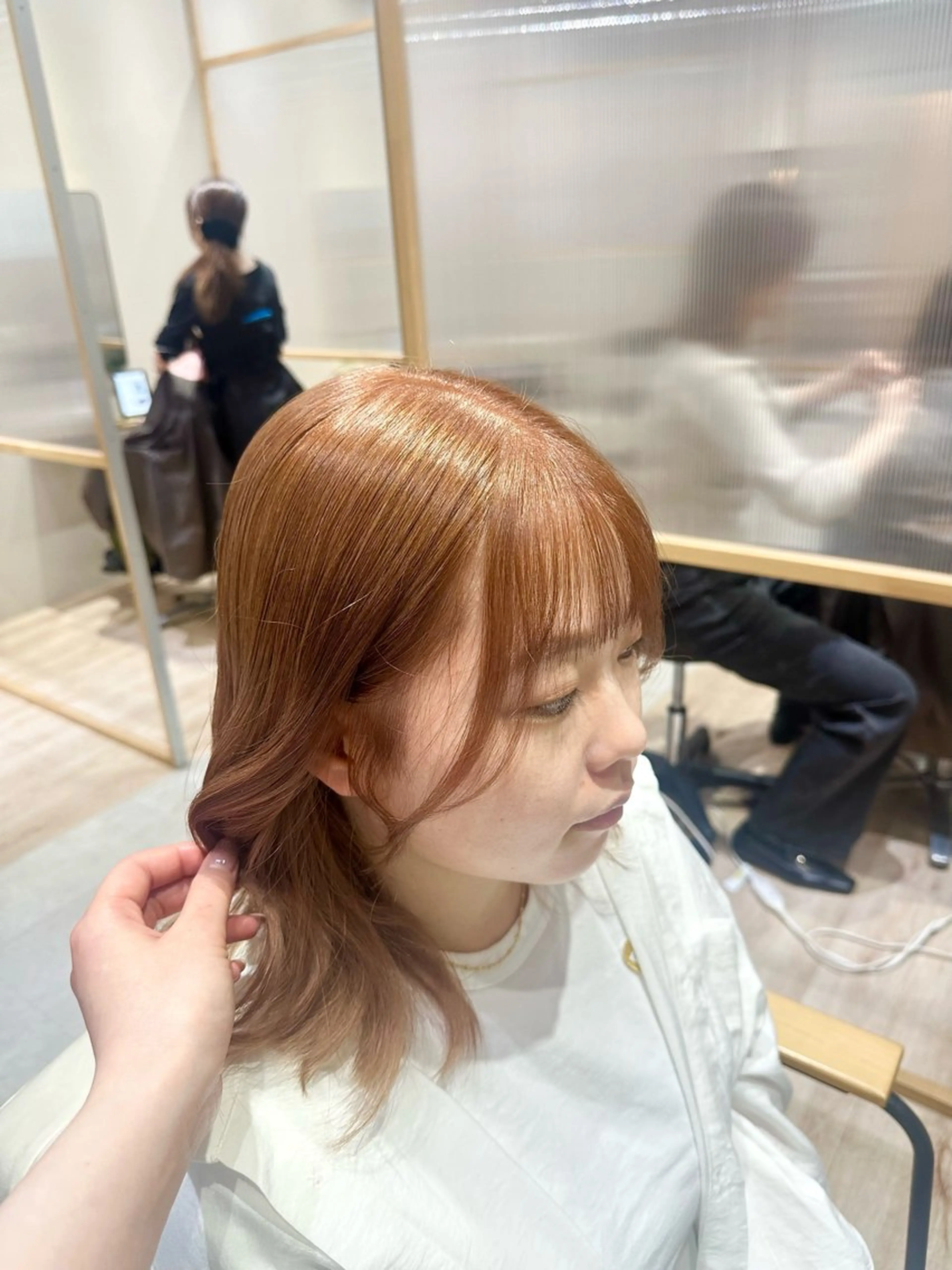 セミロング 中村 友莉夏のヘアスタイル