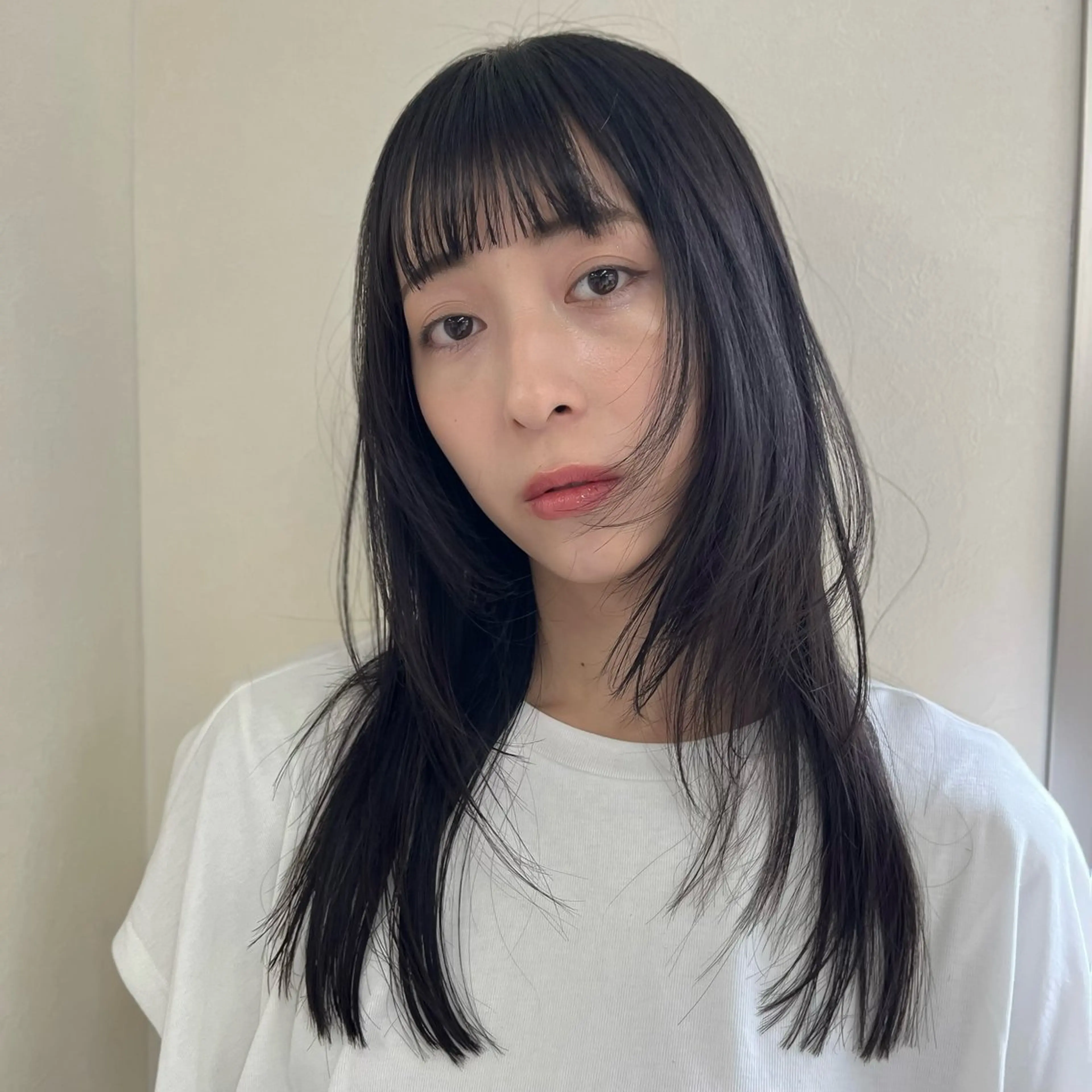 セミロング カット たおちゃん／レイヤー ／透明感カラーのヘアスタイル