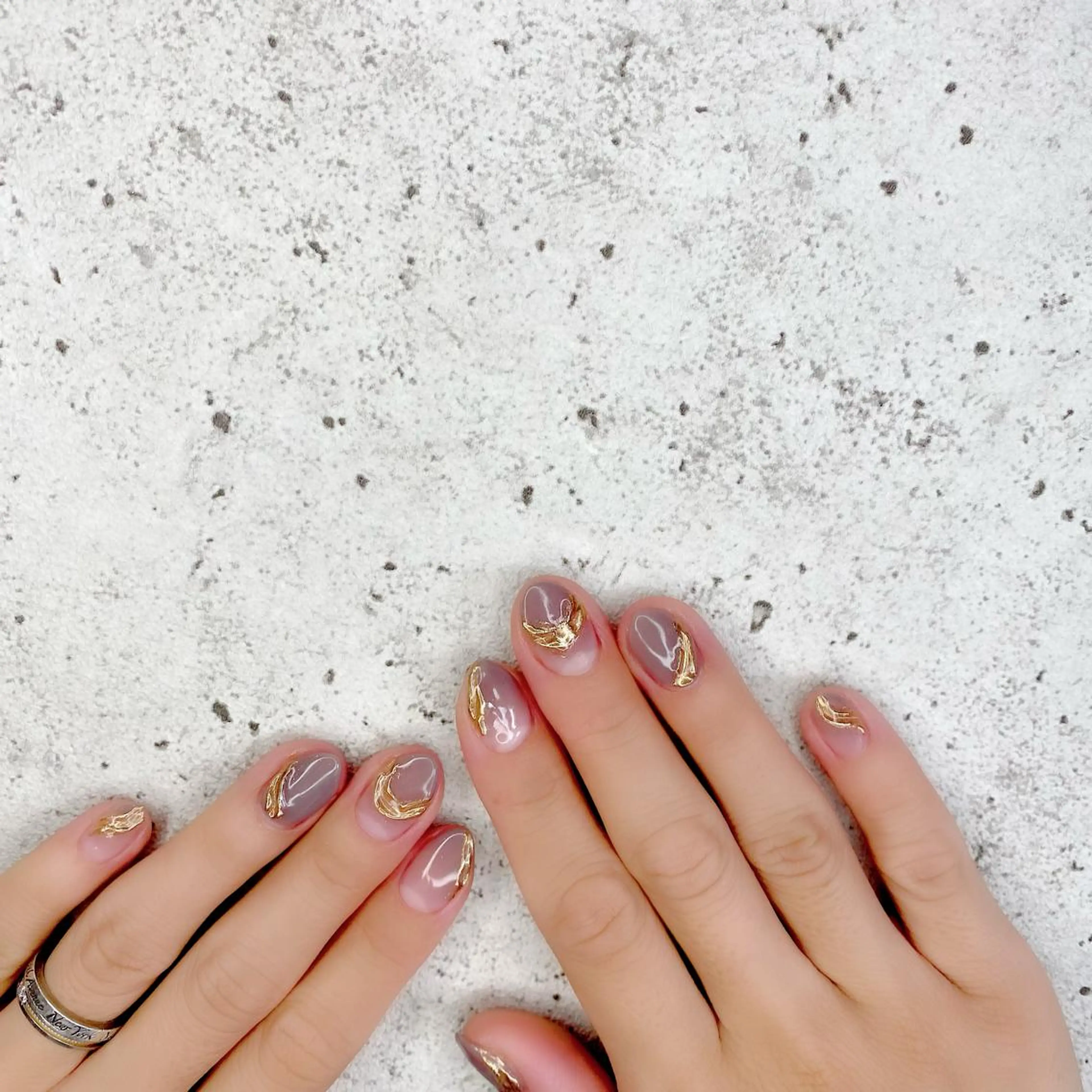 ショート カラー パーマ ヘアアレンジ メンズ キッズ ネイル マツエク・マツパ グレージュ ミラーネイル ハンドネイル Salon Ｋのネイルデザイン