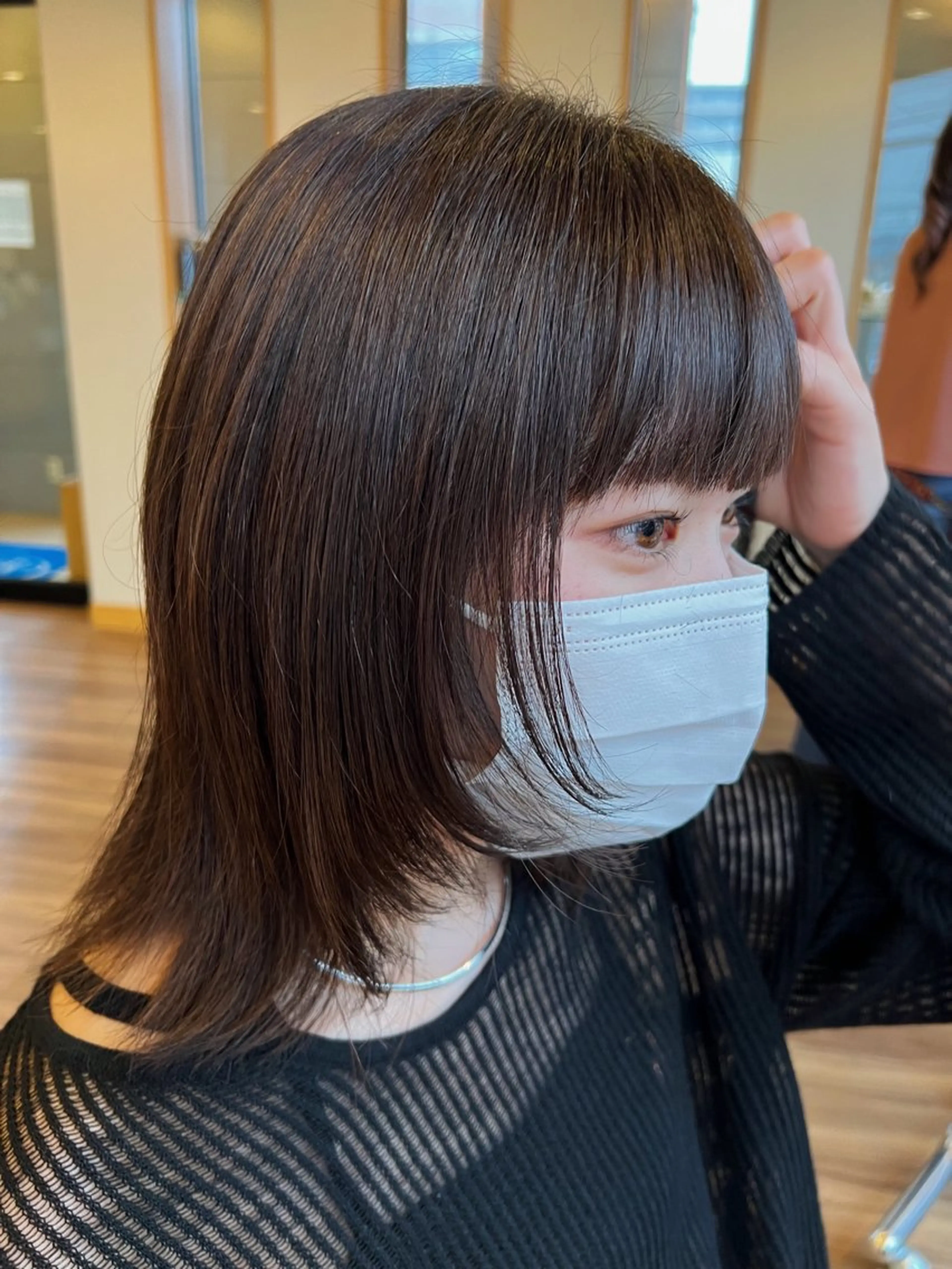 ミディアム 小島 七海のヘアスタイル