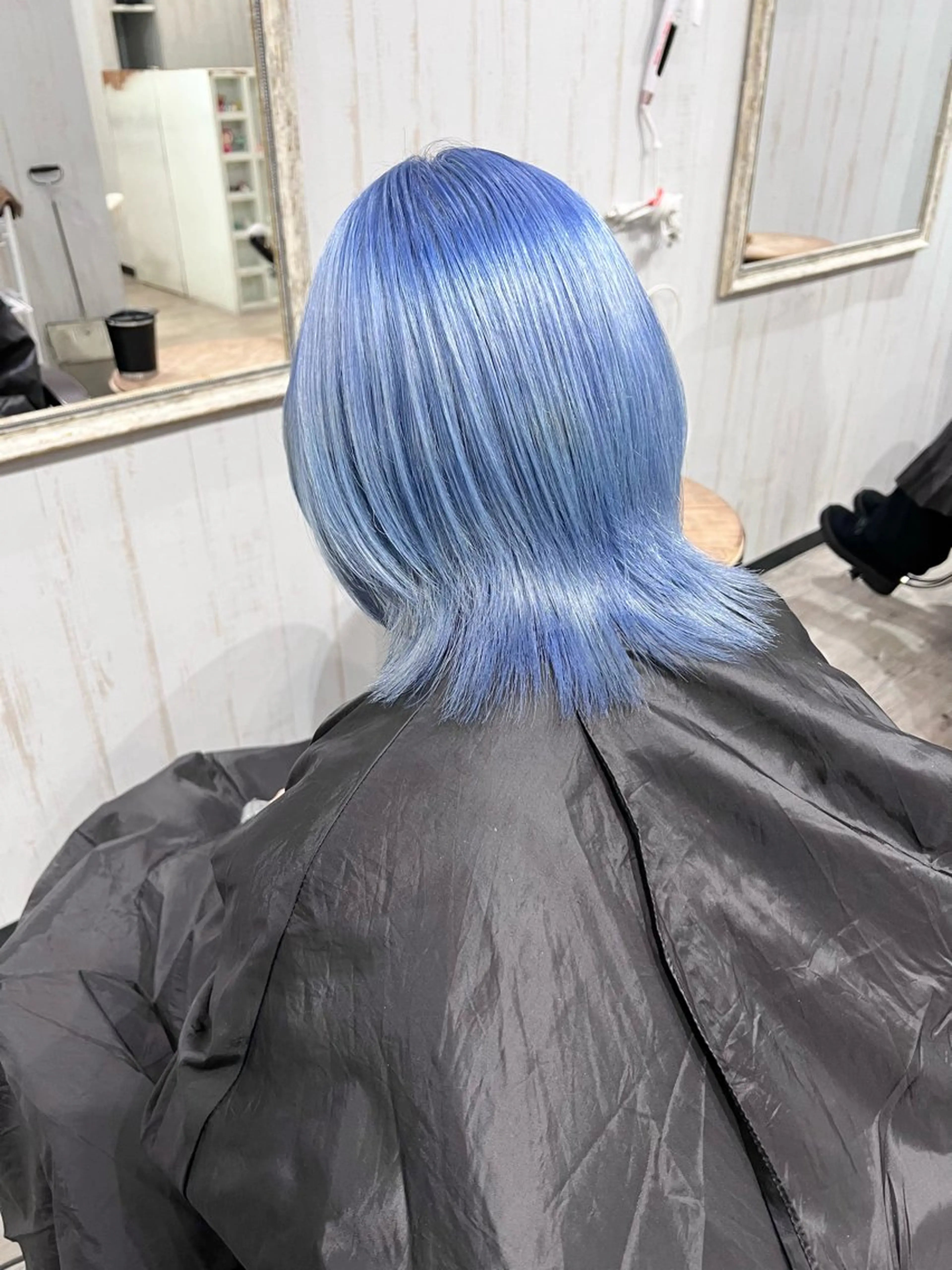 ミディアム カラー ブリーチ ブルーカラー シルバー ヘアカラー トリートメント 艶髪/ハイトーン特化 店長/SHOHEIのヘアスタイル